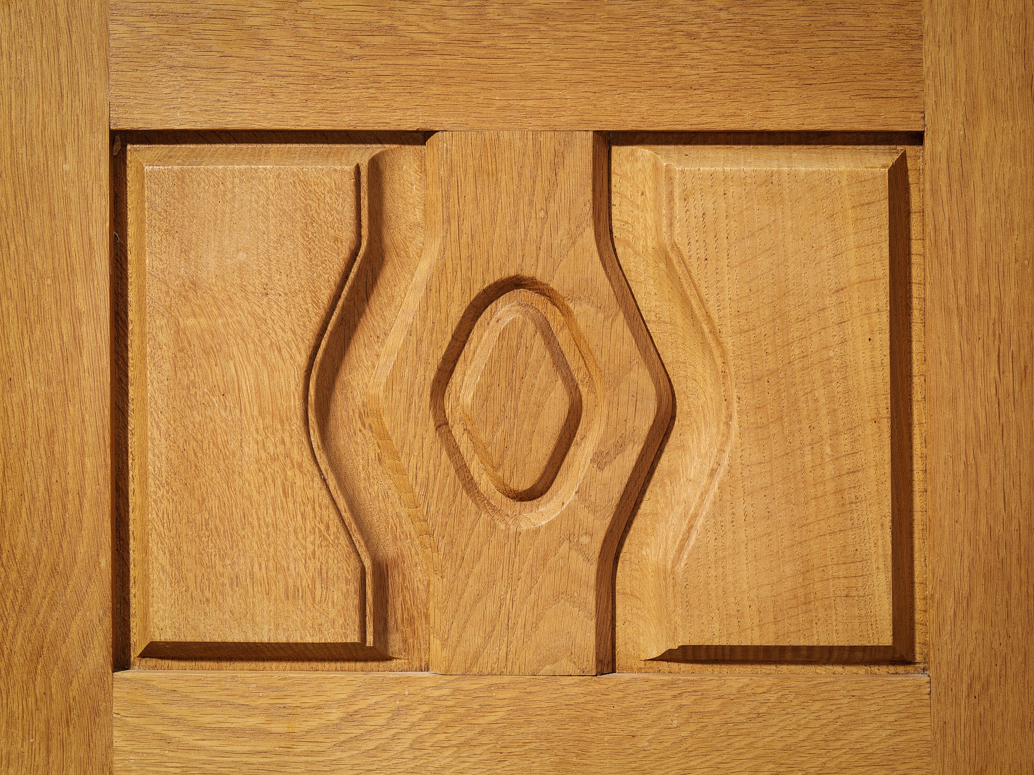 Guillerme & Chambron Cabinet 'Thierry' in Solid Oak Case pieces and storage cabinets Morentz