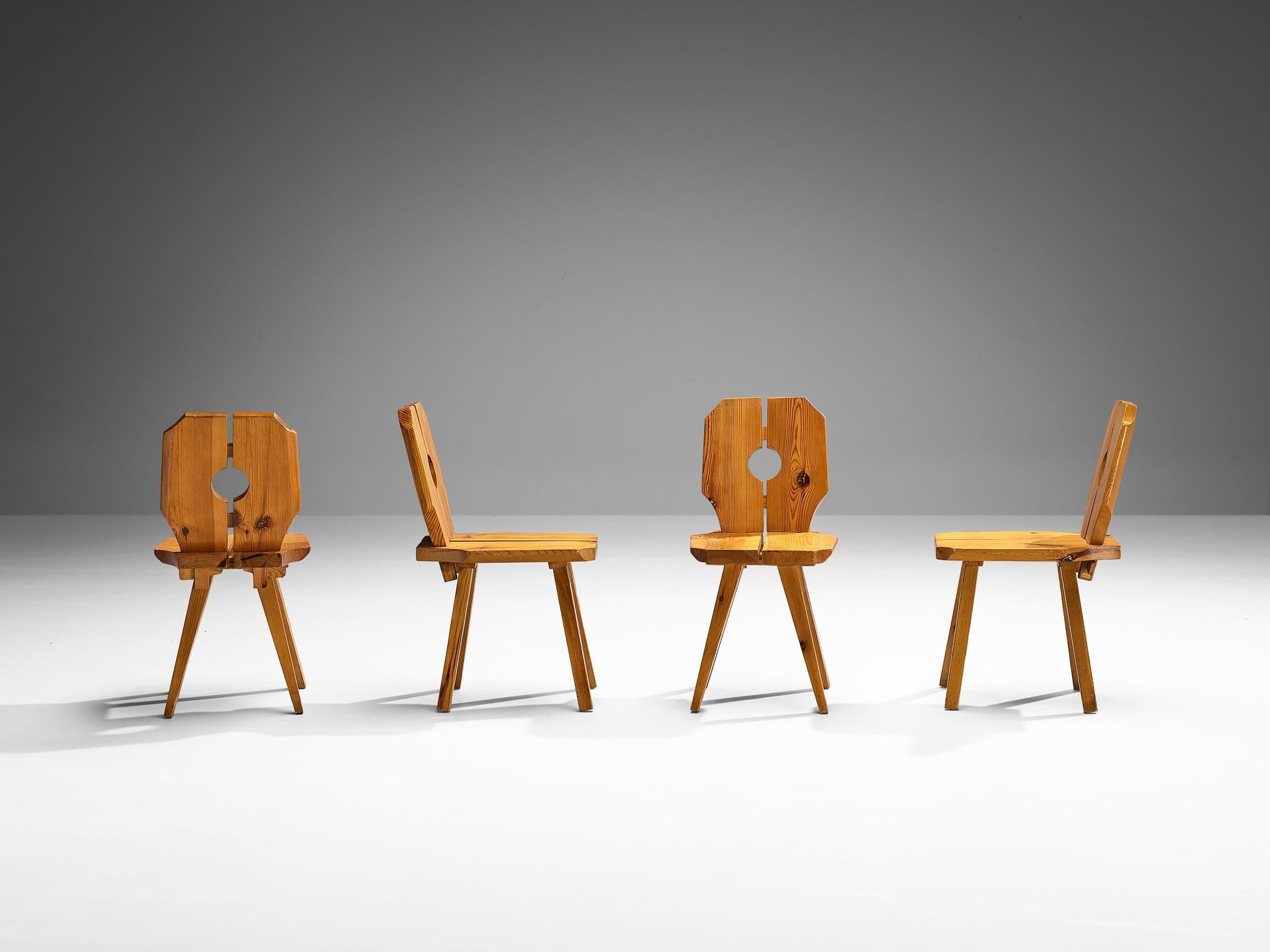 Set of Four Sculpted Dining Chairs in Solid Pine