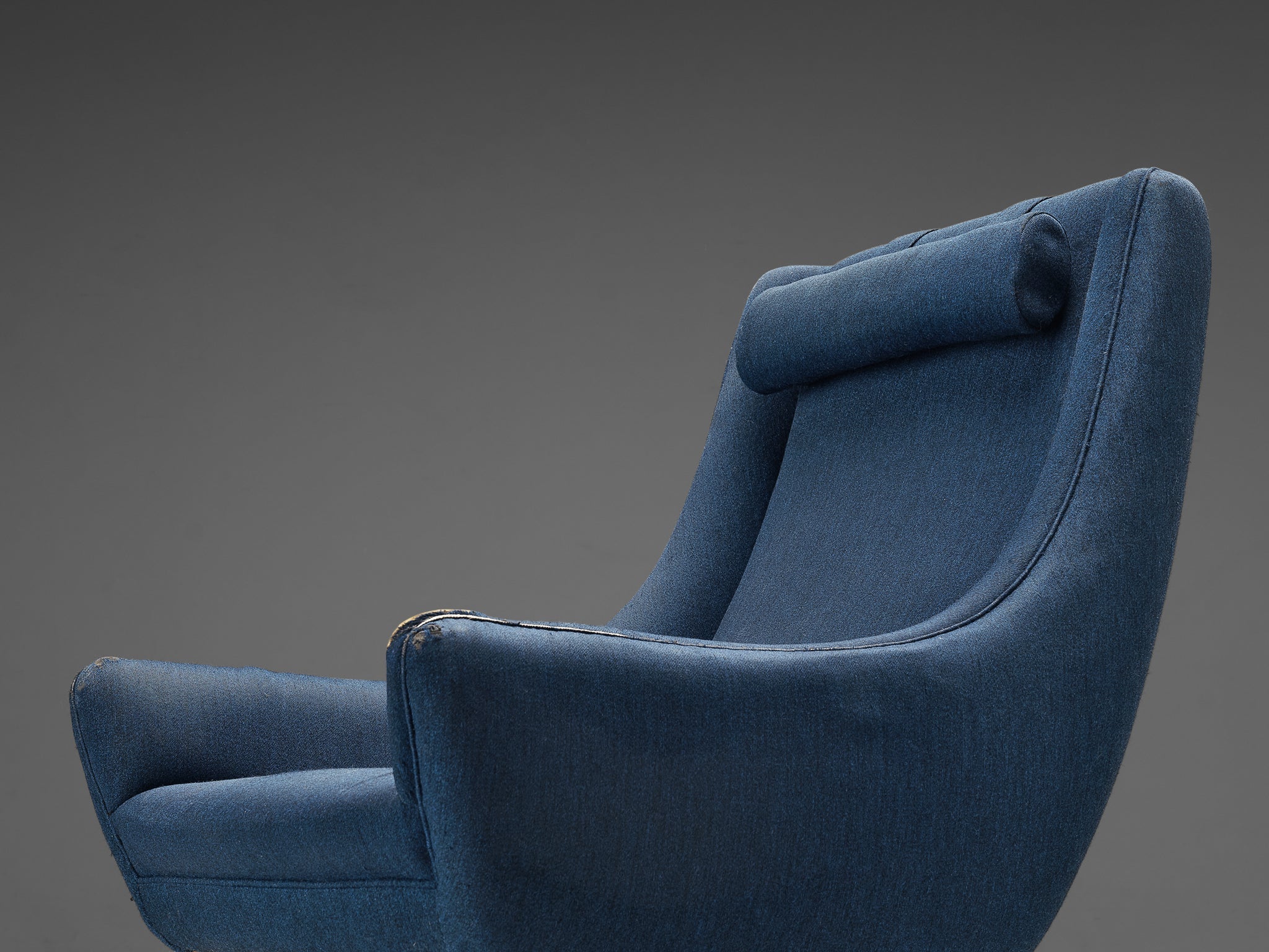 Illum Wikkelsø Lounge Chair in Blue Upholstery and Oak seating Morentz