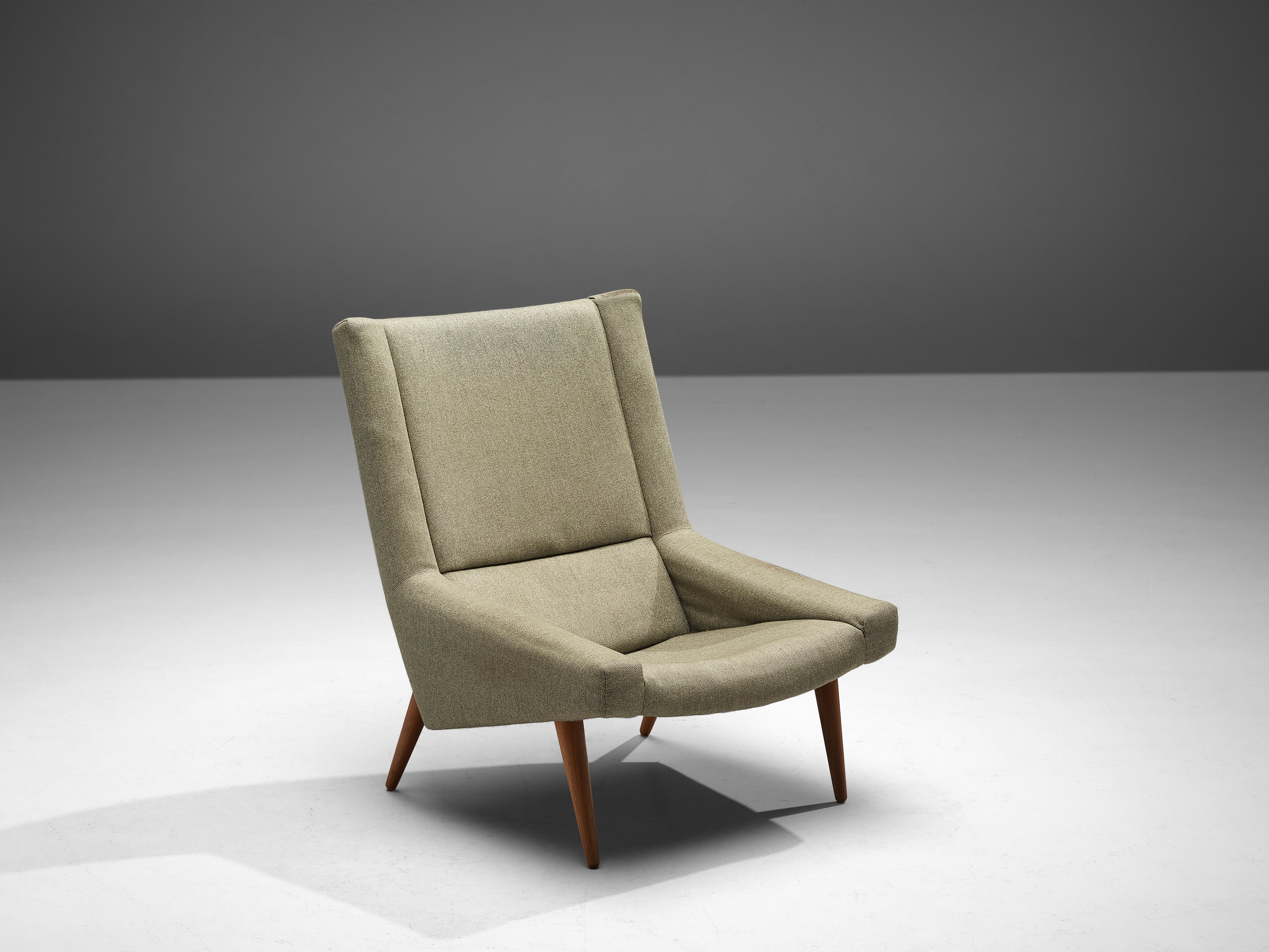 Illum Wikkelsø Lounge Chair in Green Upholstery seating Morentz