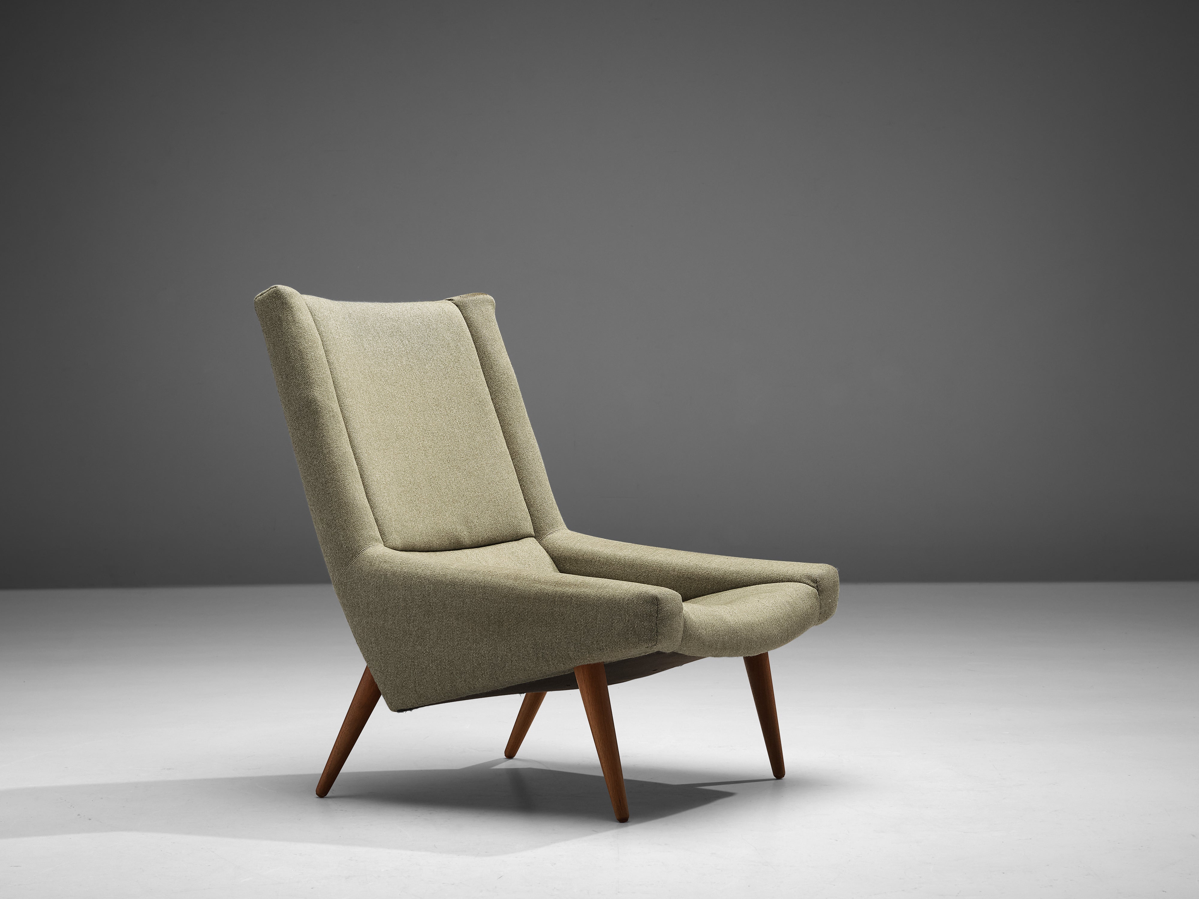 Illum Wikkelsø Lounge Chair in Green Upholstery seating Morentz