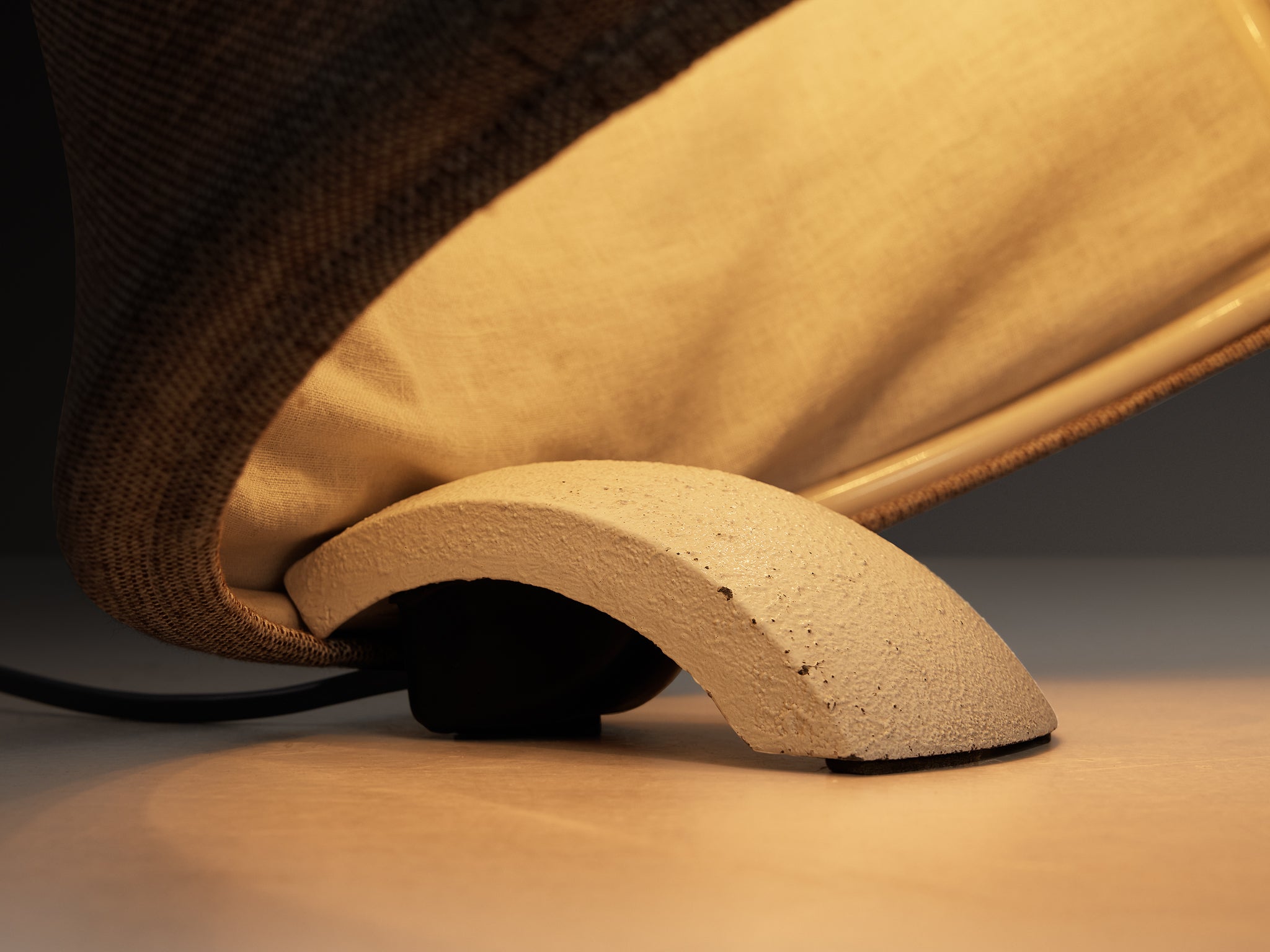 Mario Bellini for Artemide Table or Floor Lamp 'Circo' in Off-White Canvas Lighting Morentz
