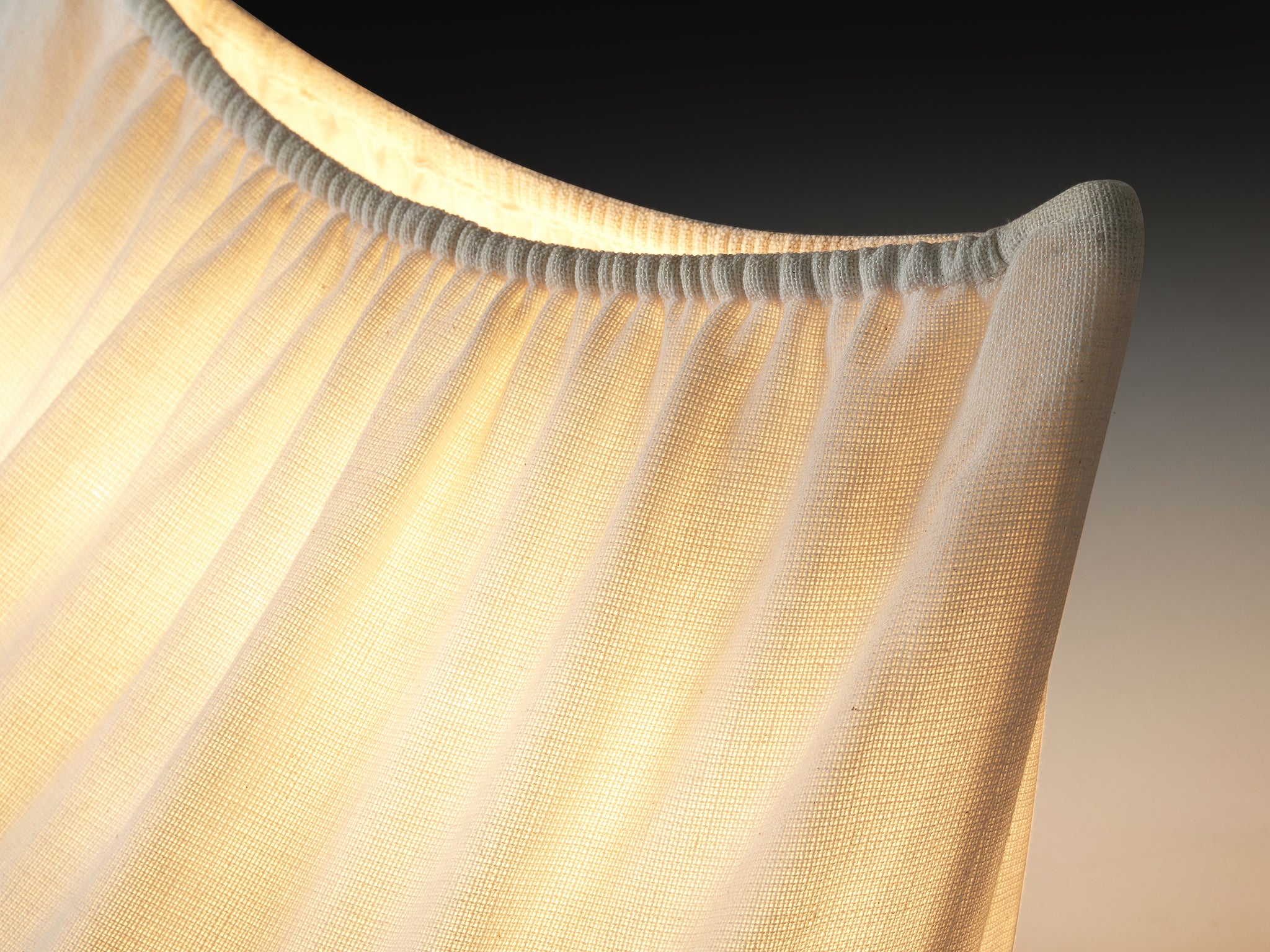 Mario Bellini for Artemide Table or Floor Lamps 'Circo' in Off-White Canvas Lighting Morentz