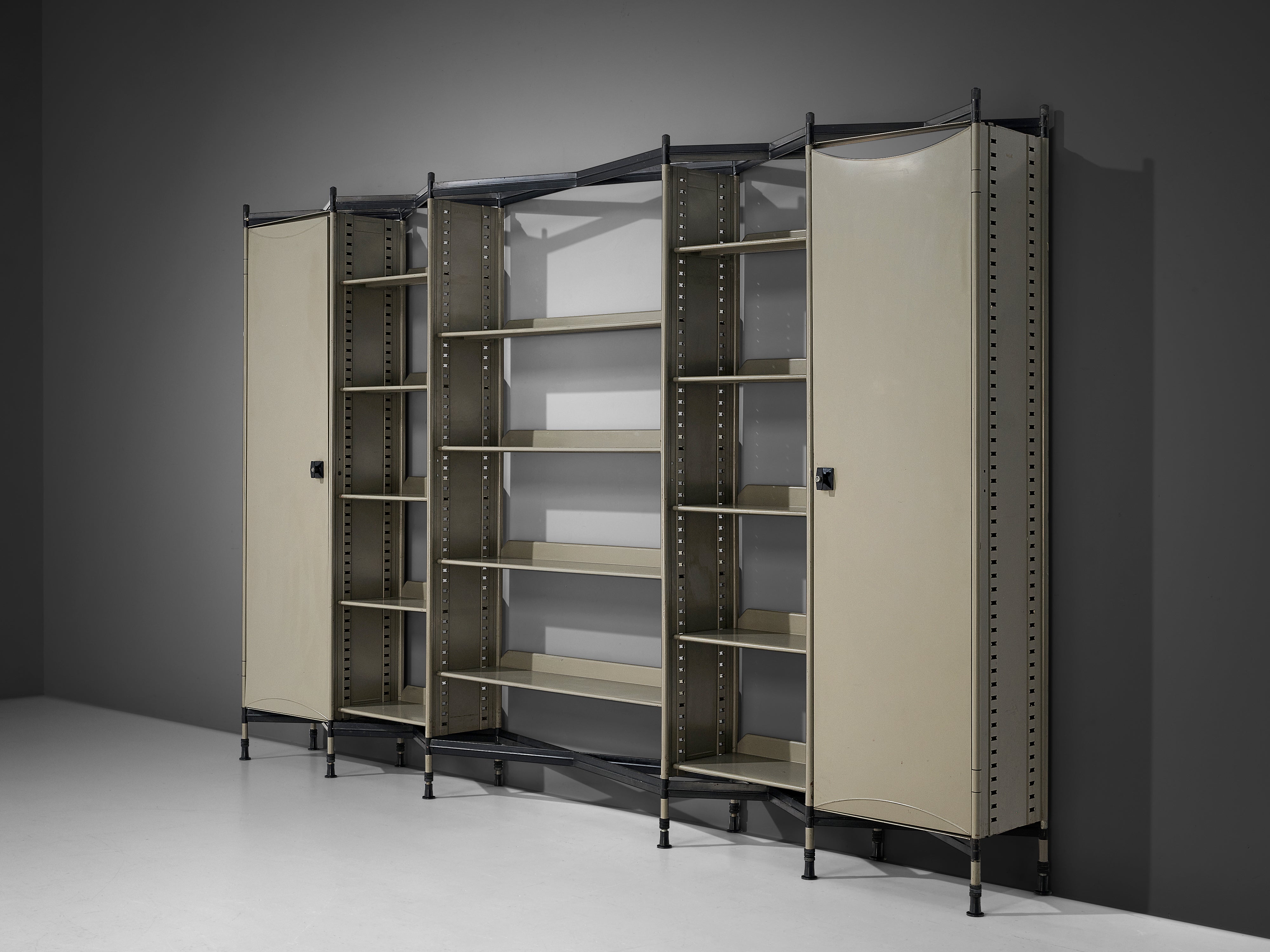 Studio BBPR for Olivetti 'Spazio' Shelving System in Steel Case pieces and storage cabinets Morentz