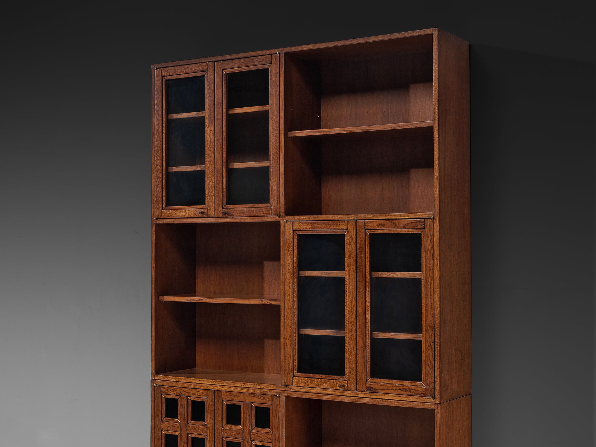 Giuseppe Rivadossi Bookcase in Oak Case pieces and storage cabinets Morentz