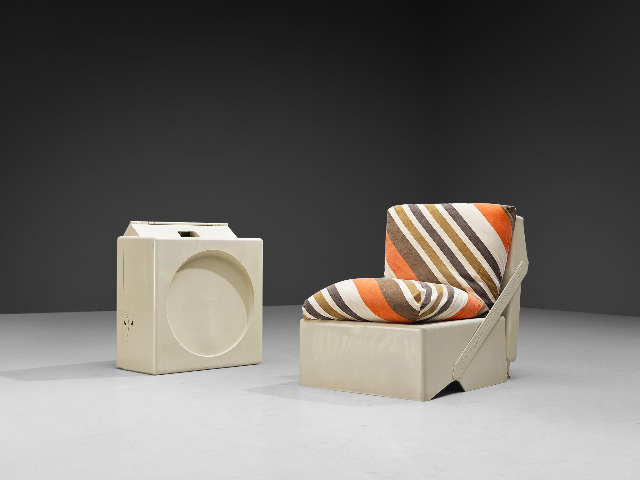 Aldo Barberi For Rossi di Albizzate ‘Break’ Portable Folding Lounge Chairs Seating Morentz