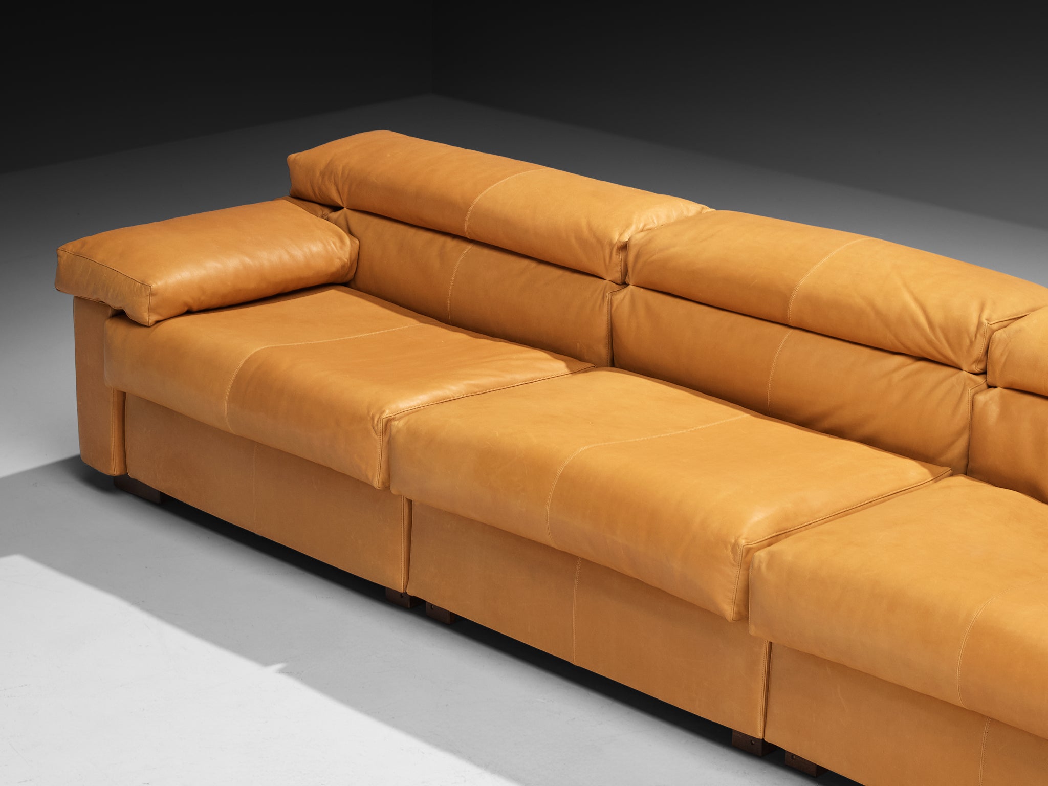 Afra & Tobia Scarpa for B&B Italia Sectional 'Erasmo' Sofa in Cognac Camel Leather Seating Morentz