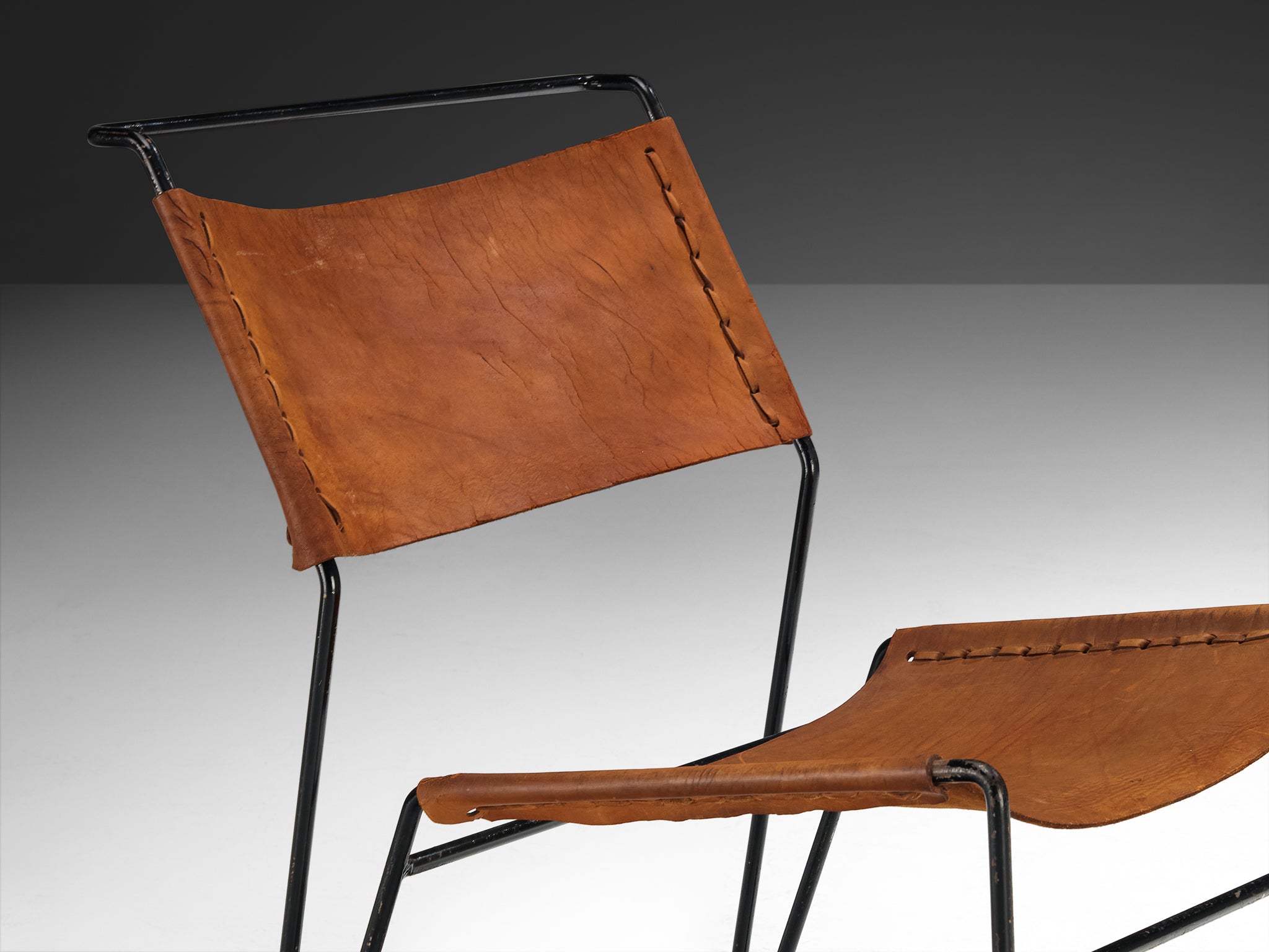 A. Dolleman for Metz & Co Pair of Modernist Easy Chairs in Brown Leather Seating Morentz