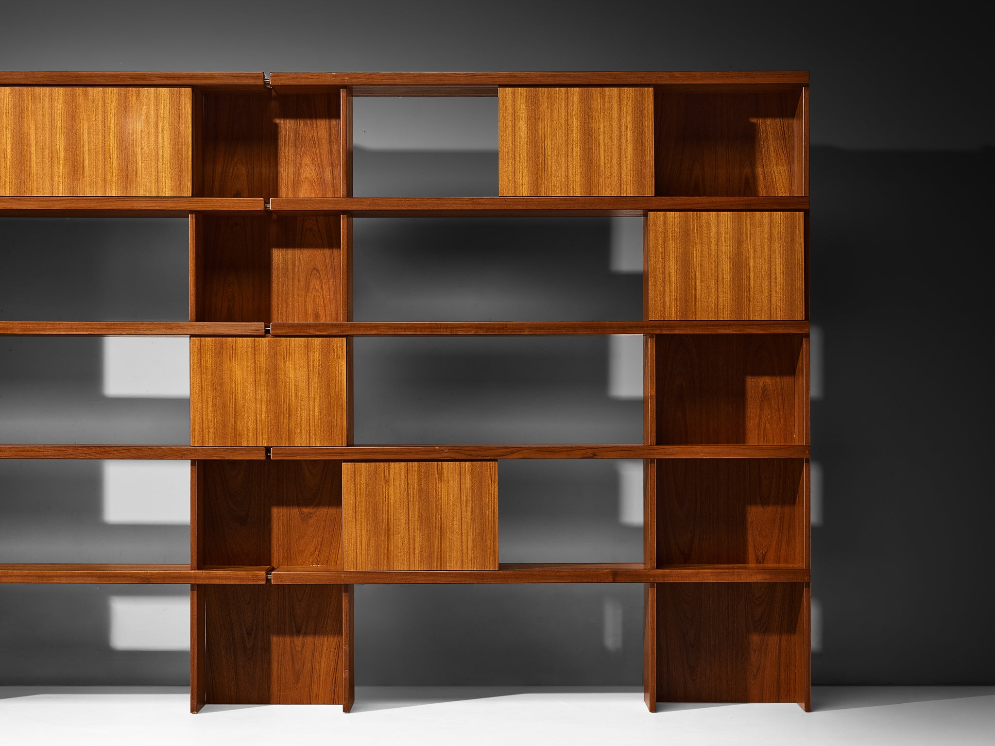 Ilmari Tapiovaara for La Permanente Mobili Cantù Bookcase in Teak and Walnut Case pieces and storage cabinets Morentz