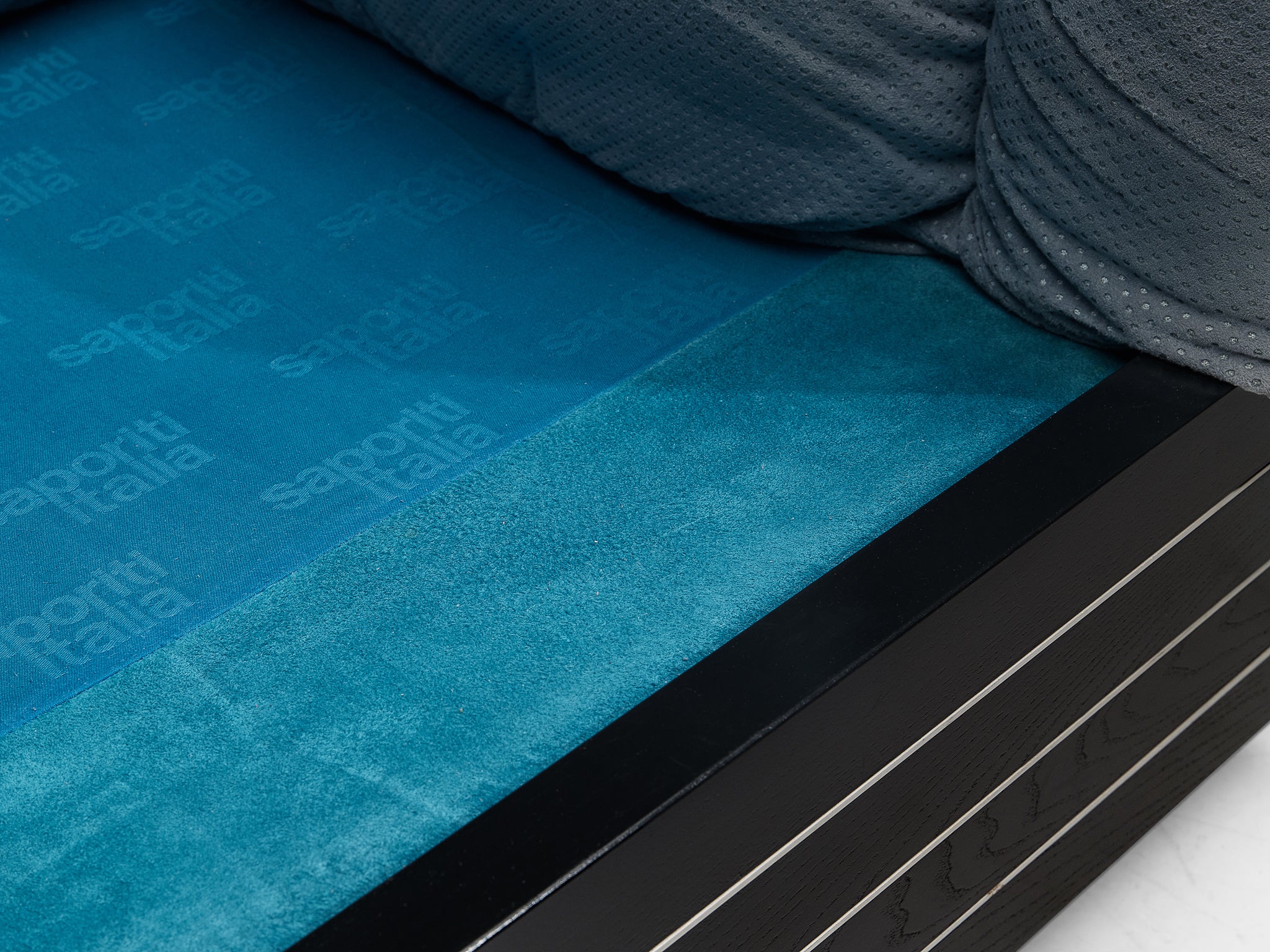 Giovanni Offredi for Saporiti Corner Sofa in Light Blue Upholstery Seating Morentz