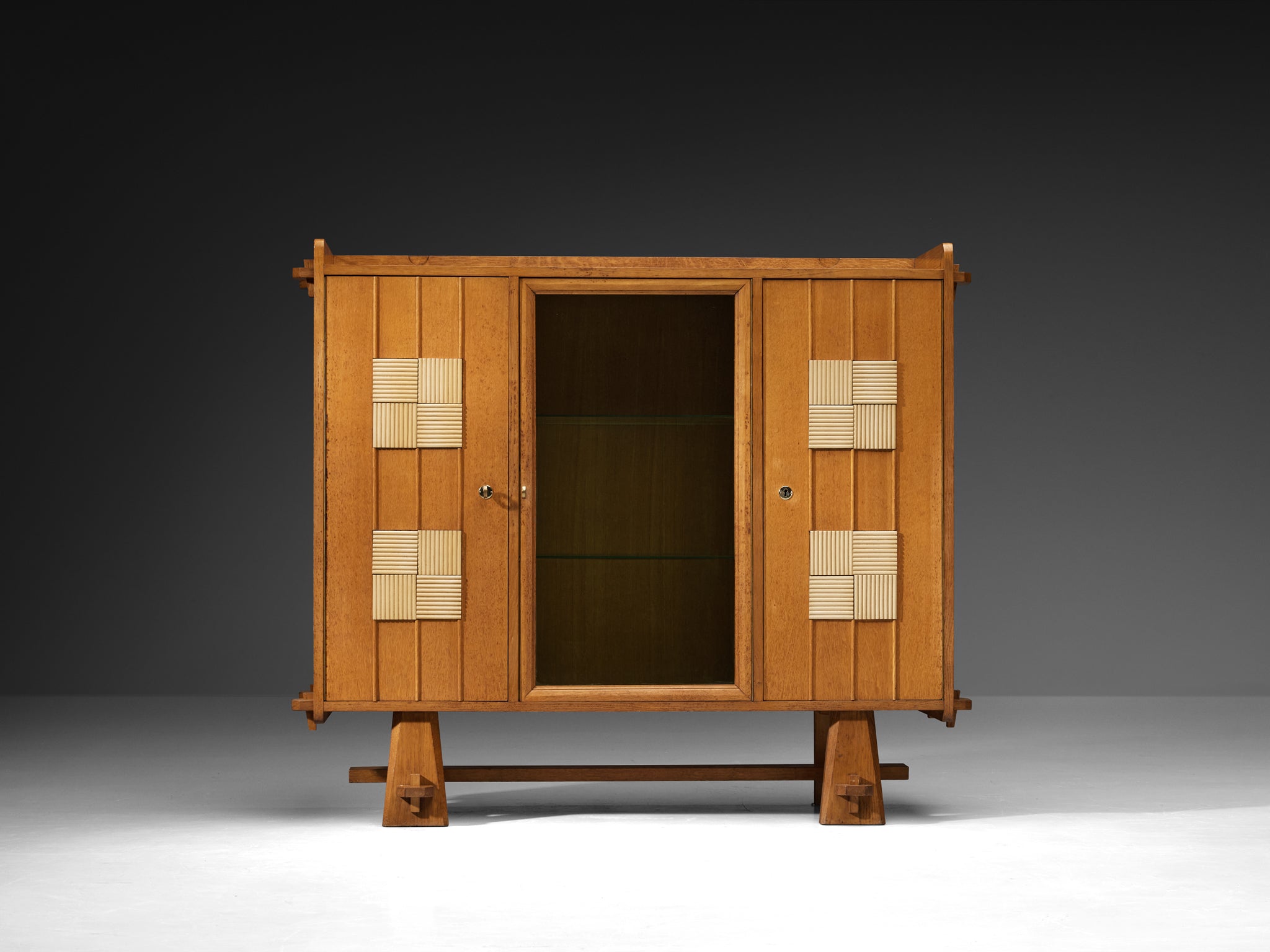 Belgian Cabinet in Solid Oak and Glass Case pieces and storage cabinets Morentz