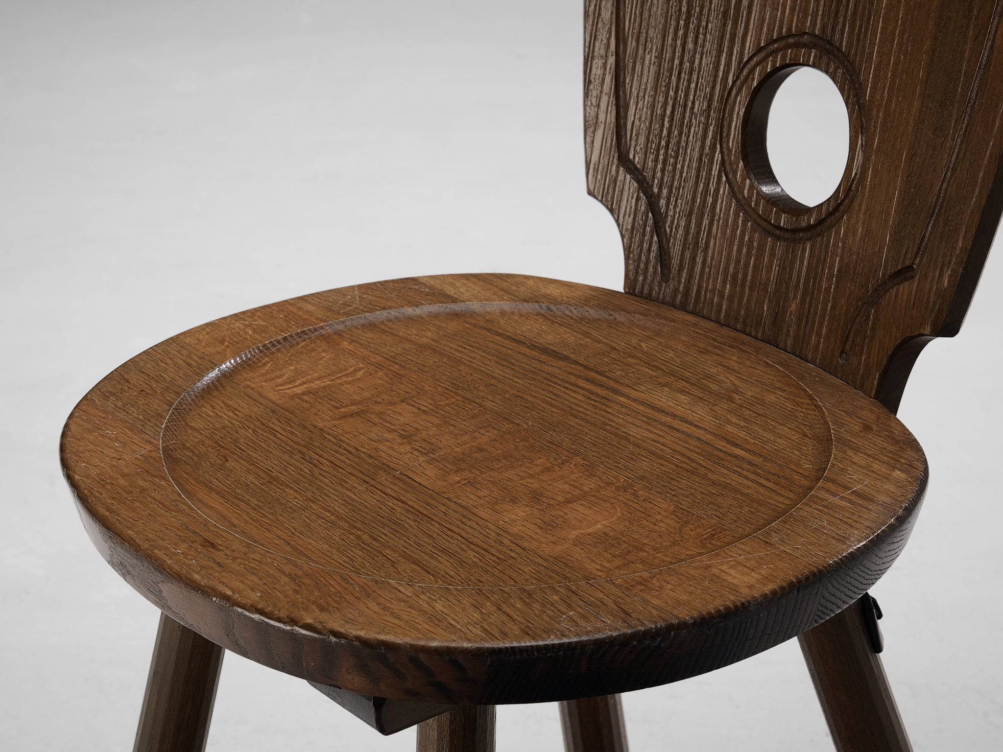 Rustic French Set of Eight Dining Chairs in Solid Oak and Iron Seating Morentz