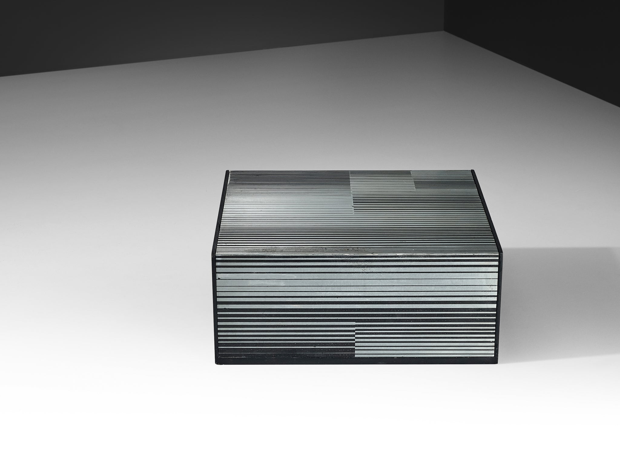 Nerone & Patuzzi for Gruppo NP2 Pair of Coffee Tables in Zinc Tables Morentz