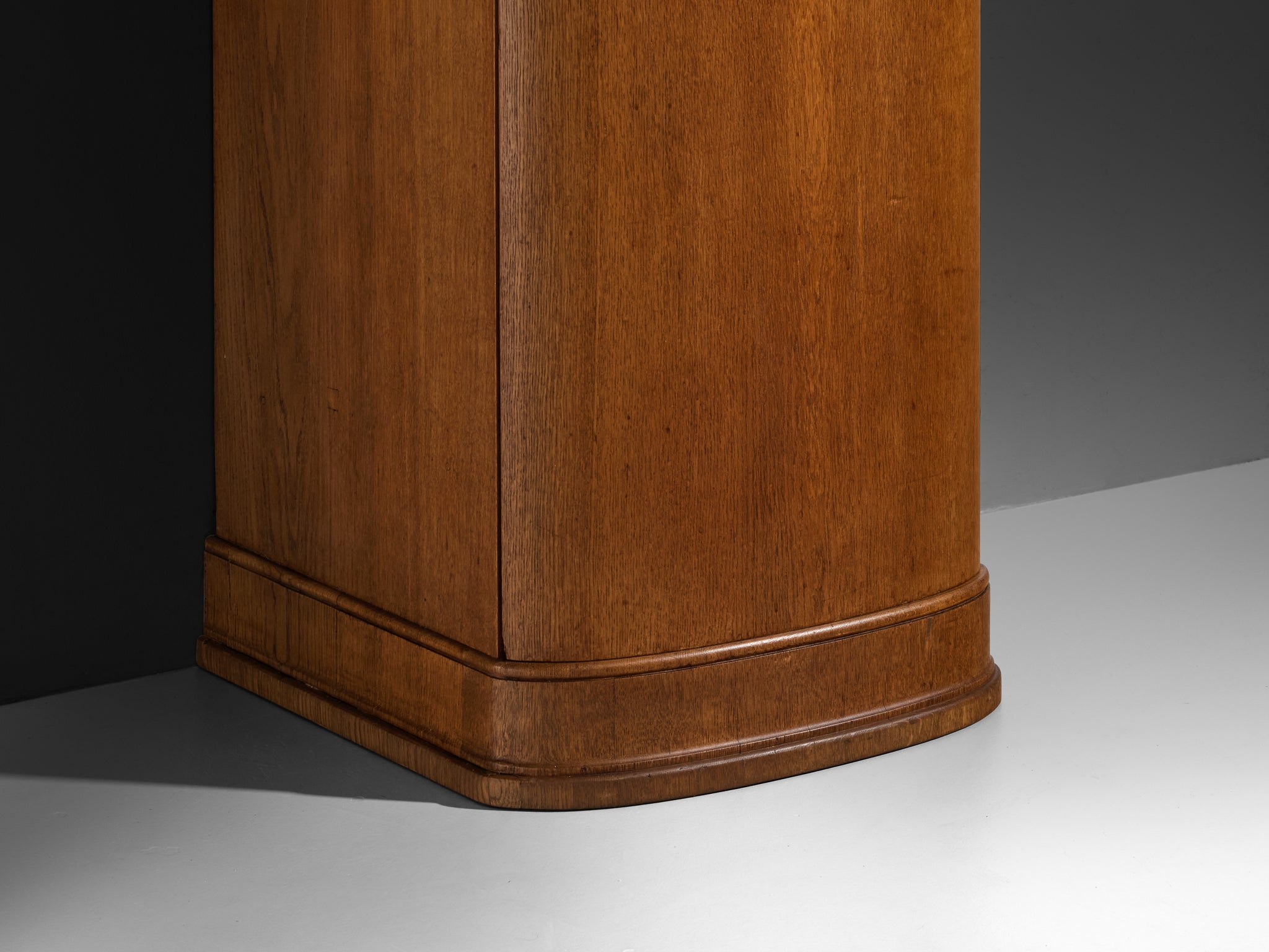Chiffonier Cabinet in Solid Oak by Danish Cabinetmaker Case pieces and storage cabinets Morentz