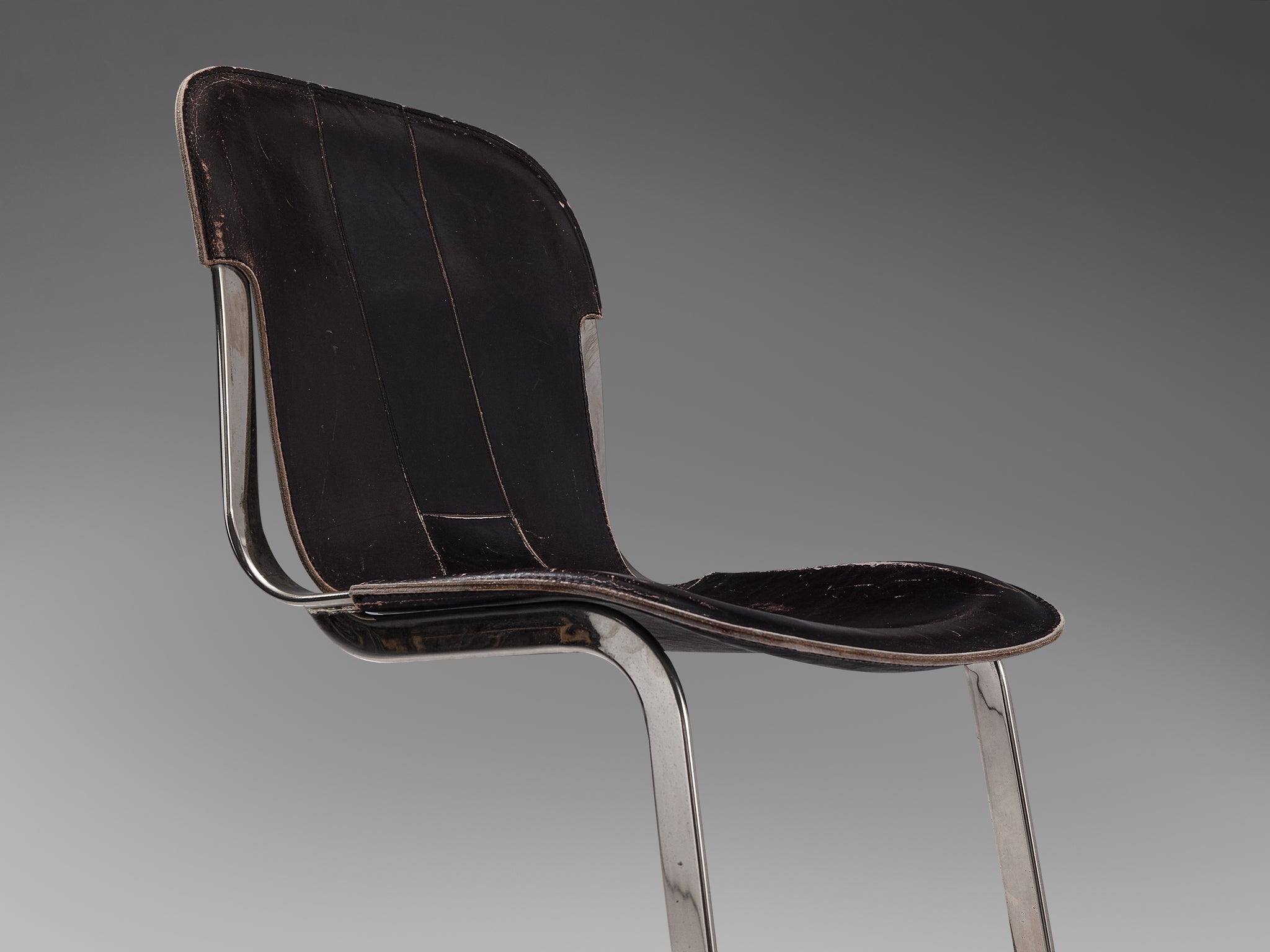 Cidue Set of Four Dining Chairs in Dark Brown Leather and Chrome seating Morentz