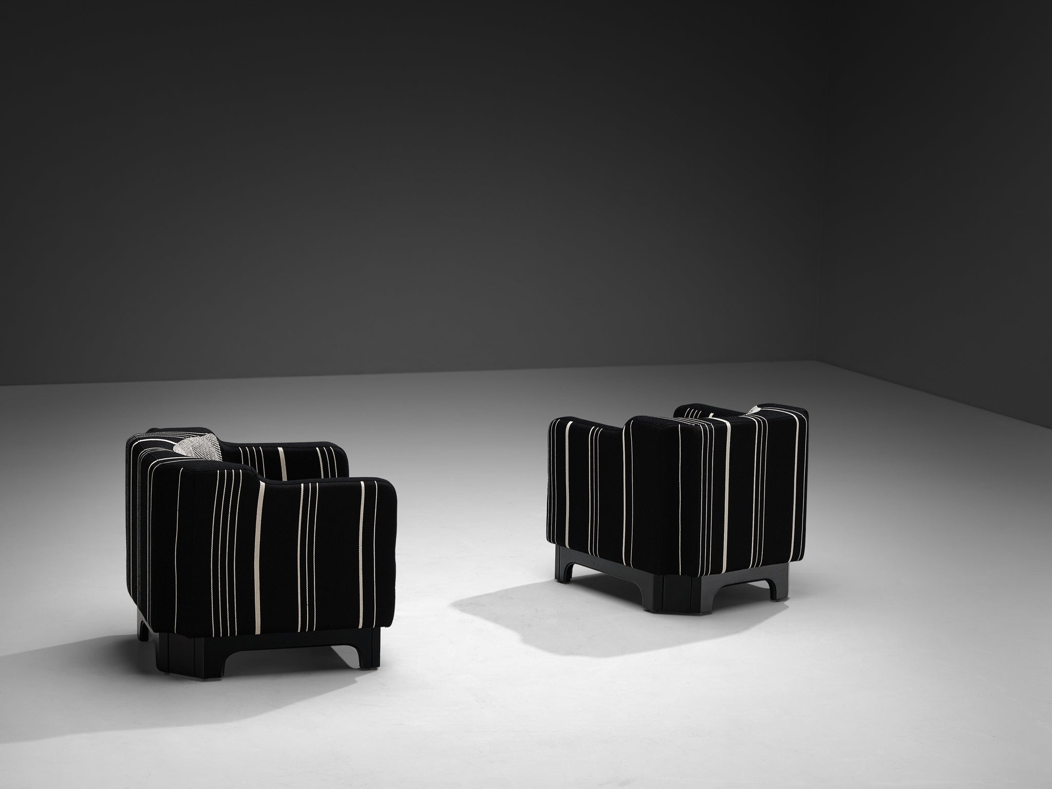 1950s Mid-Century Modern Pair of Italian Club Chairs in Black White Fabric Seating Morentz