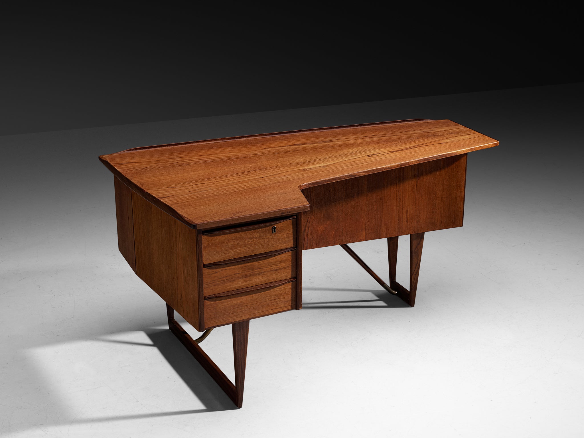 Peter Lovig Nielsen for Hedensted Mobelfabrik 'Boomerang' Desk in Teak Tables Morentz