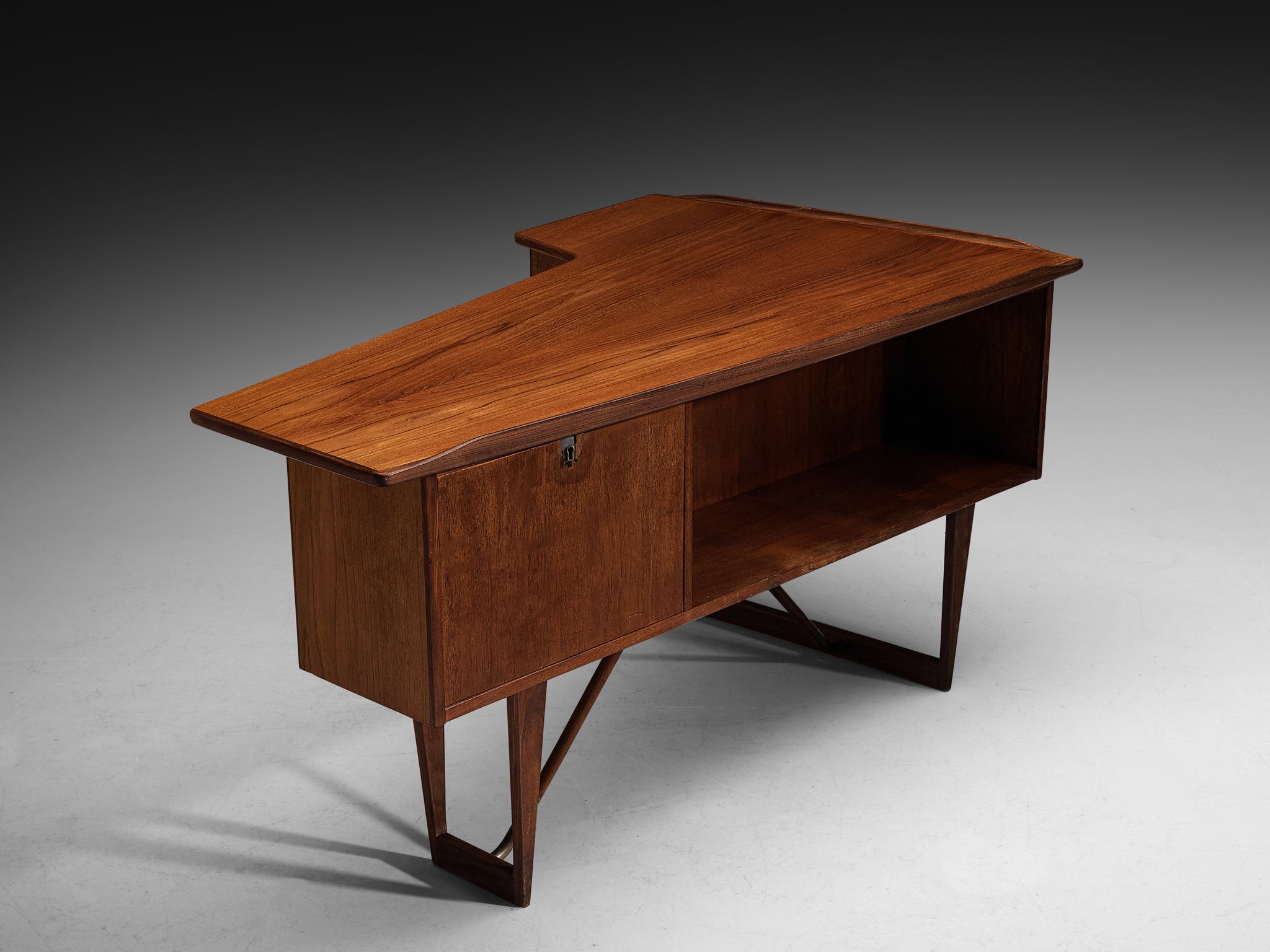 Peter Lovig Nielsen for Hedensted Mobelfabrik 'Boomerang' Desk in Teak