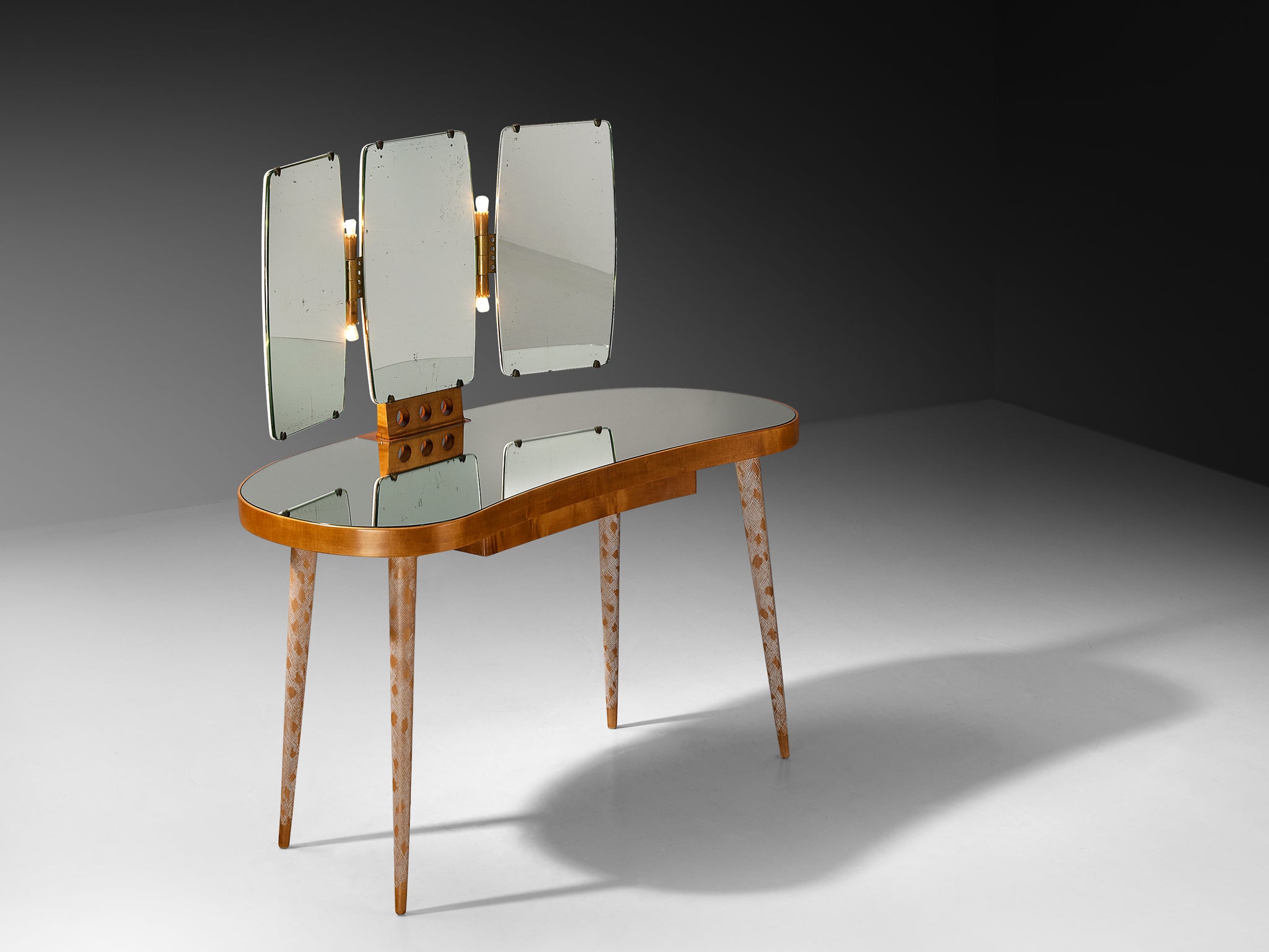 Rare Osvaldo Borsani Vanity Table in Maple with Mirrors and Built-in Lights Tables Morentz