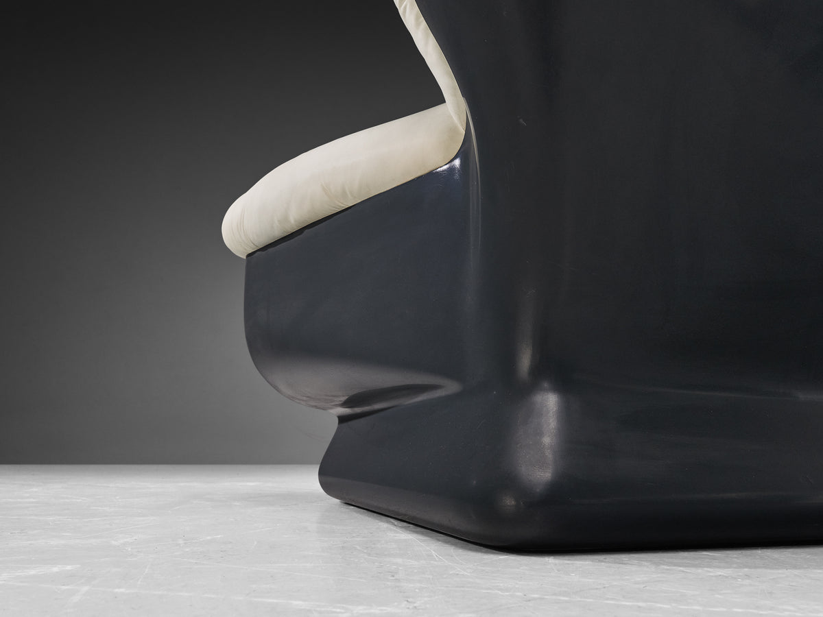 Italian Bulky Pair of Lounge Chairs in Fiberglass and Leatherette Seating Morentz