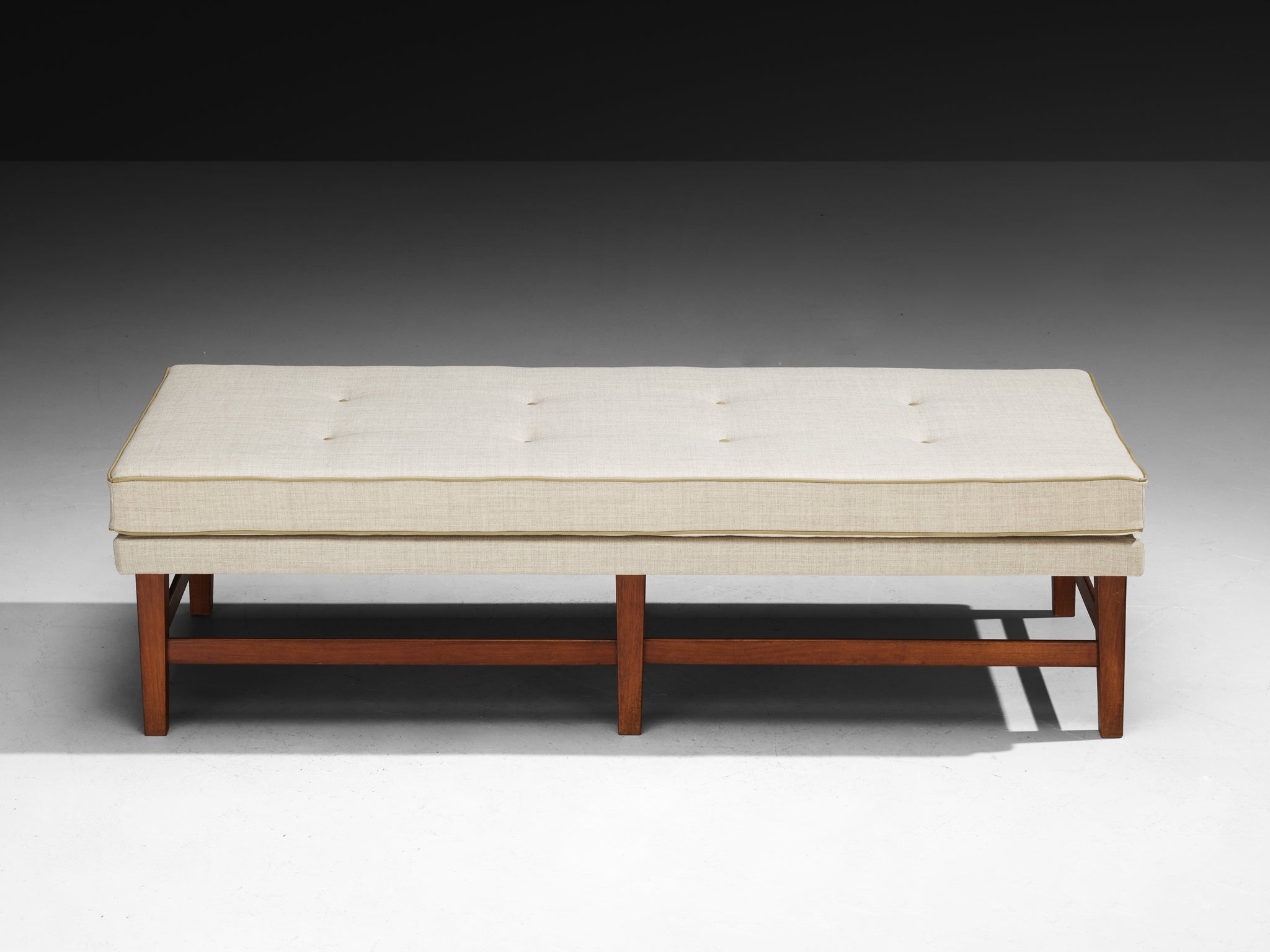Mid-Century Modern Daybed in Mahogany Seating Morentz
