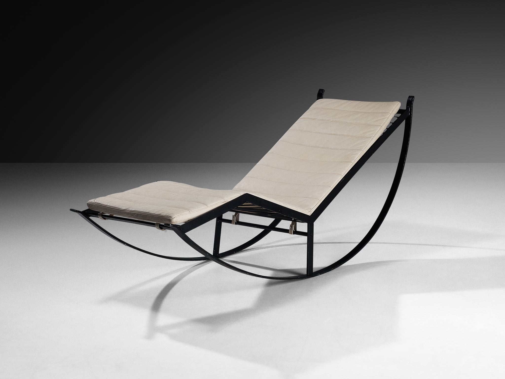 1960s French Geometric Rocking Chair in Black Steel and Off-White Leather Seating Morentz