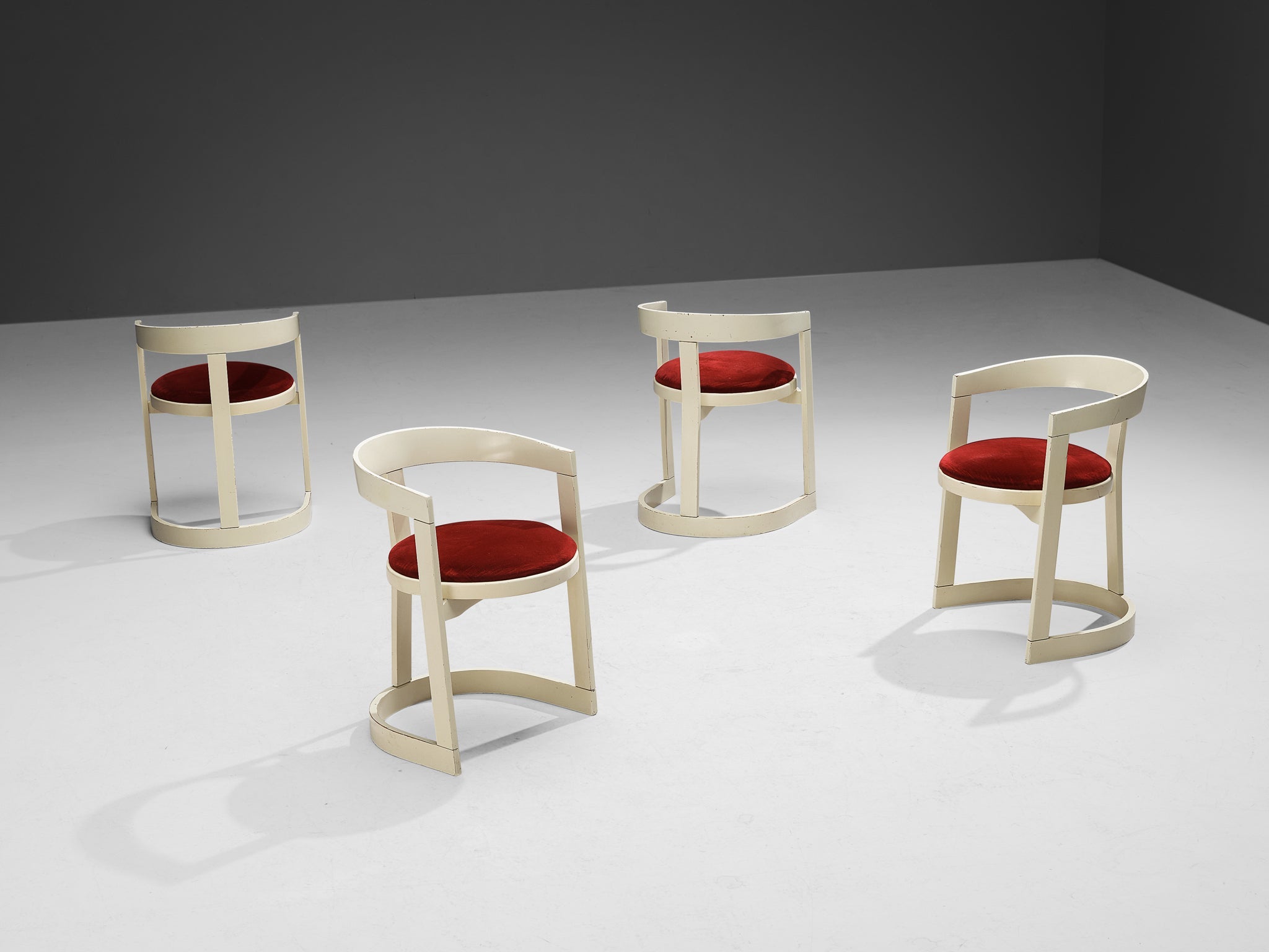 Italian Set of Six Dining Chairs in Red Velvet and White Lacquered Wood seating Morentz