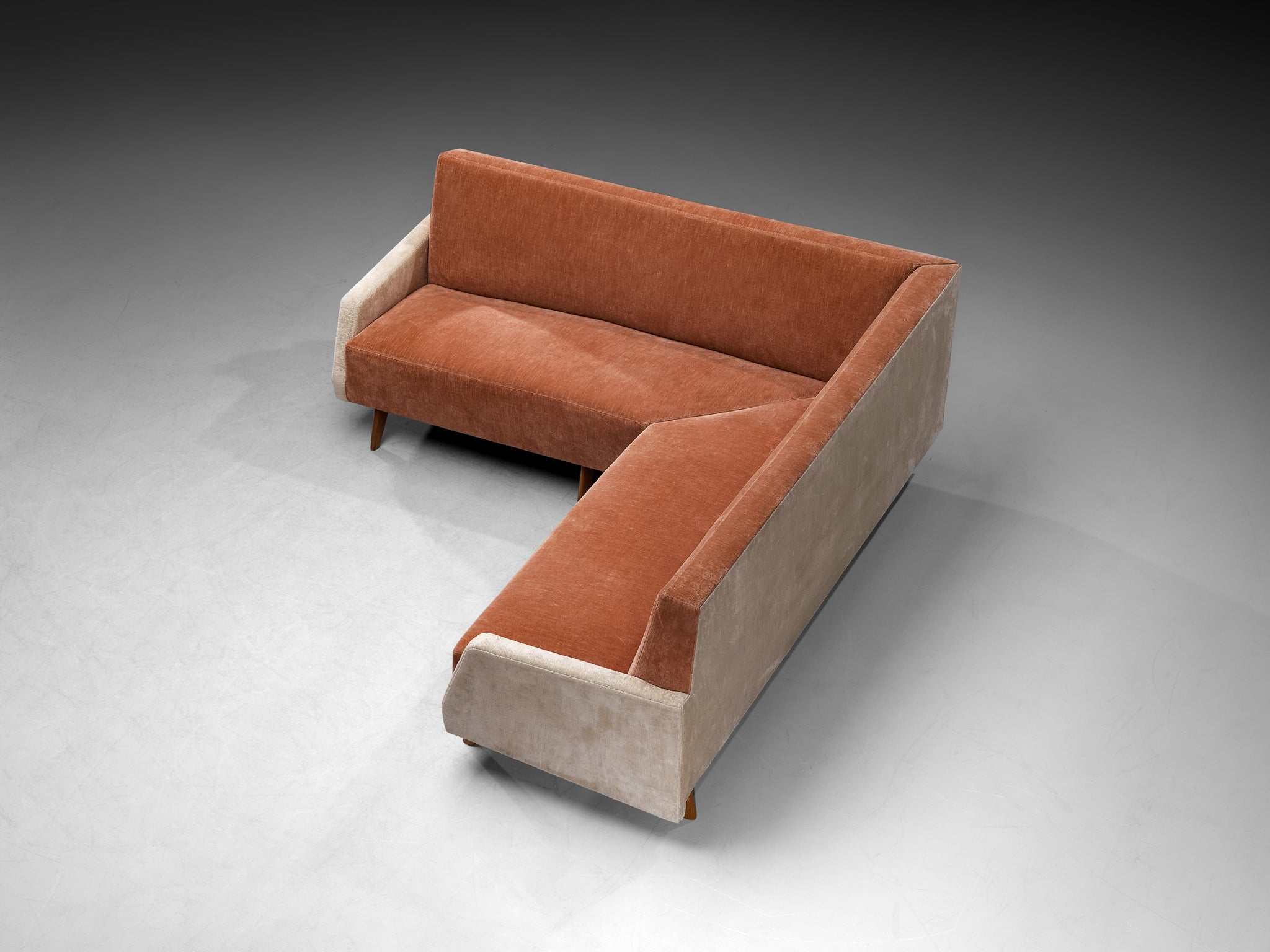 Rare Gio Ponti Custom Corner Sofa in Pierre Frey Rose and Off-White Fabric Seating Morentz