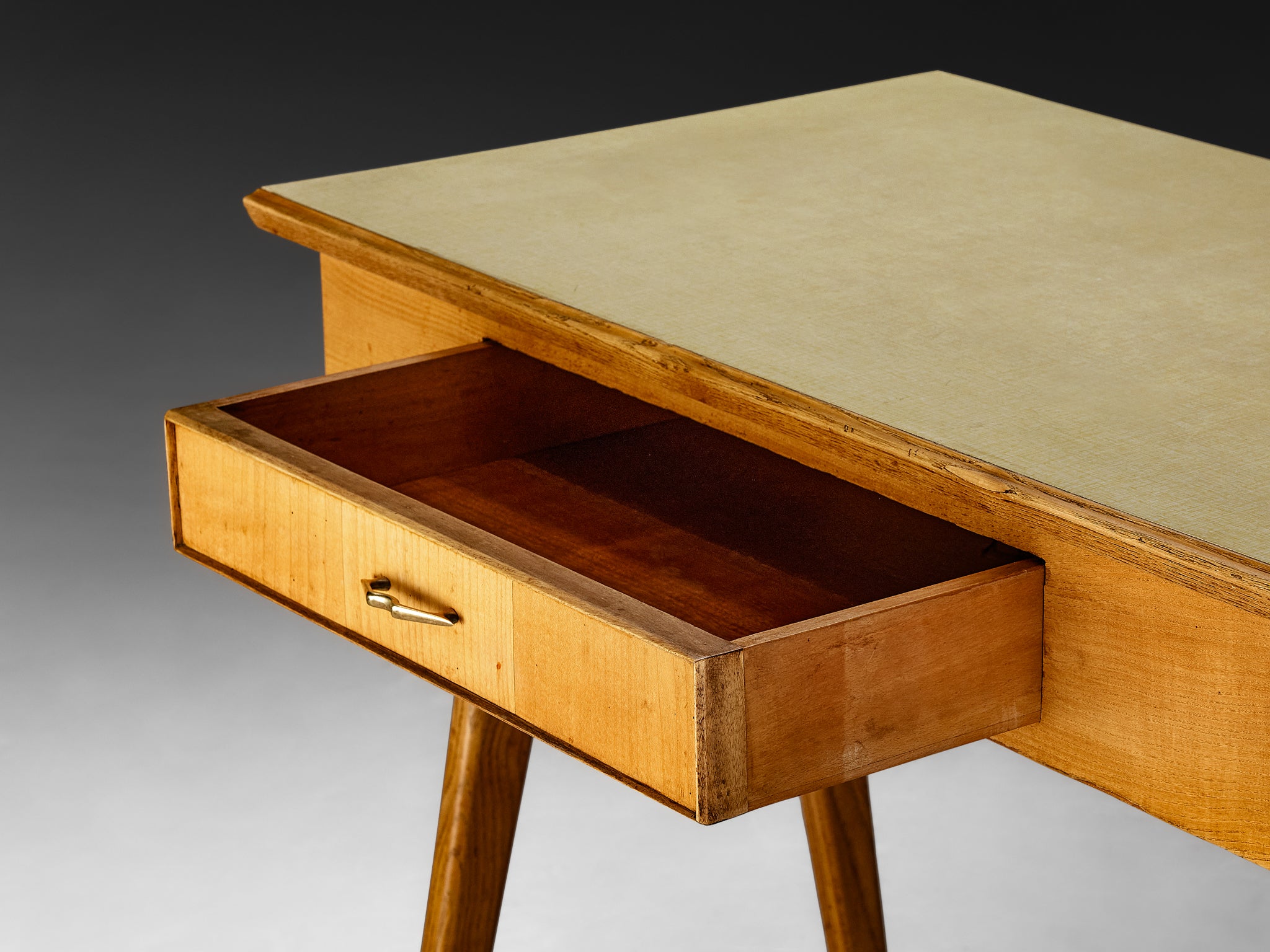 Elegant Italian Small Desk in Ash Tables Morentz