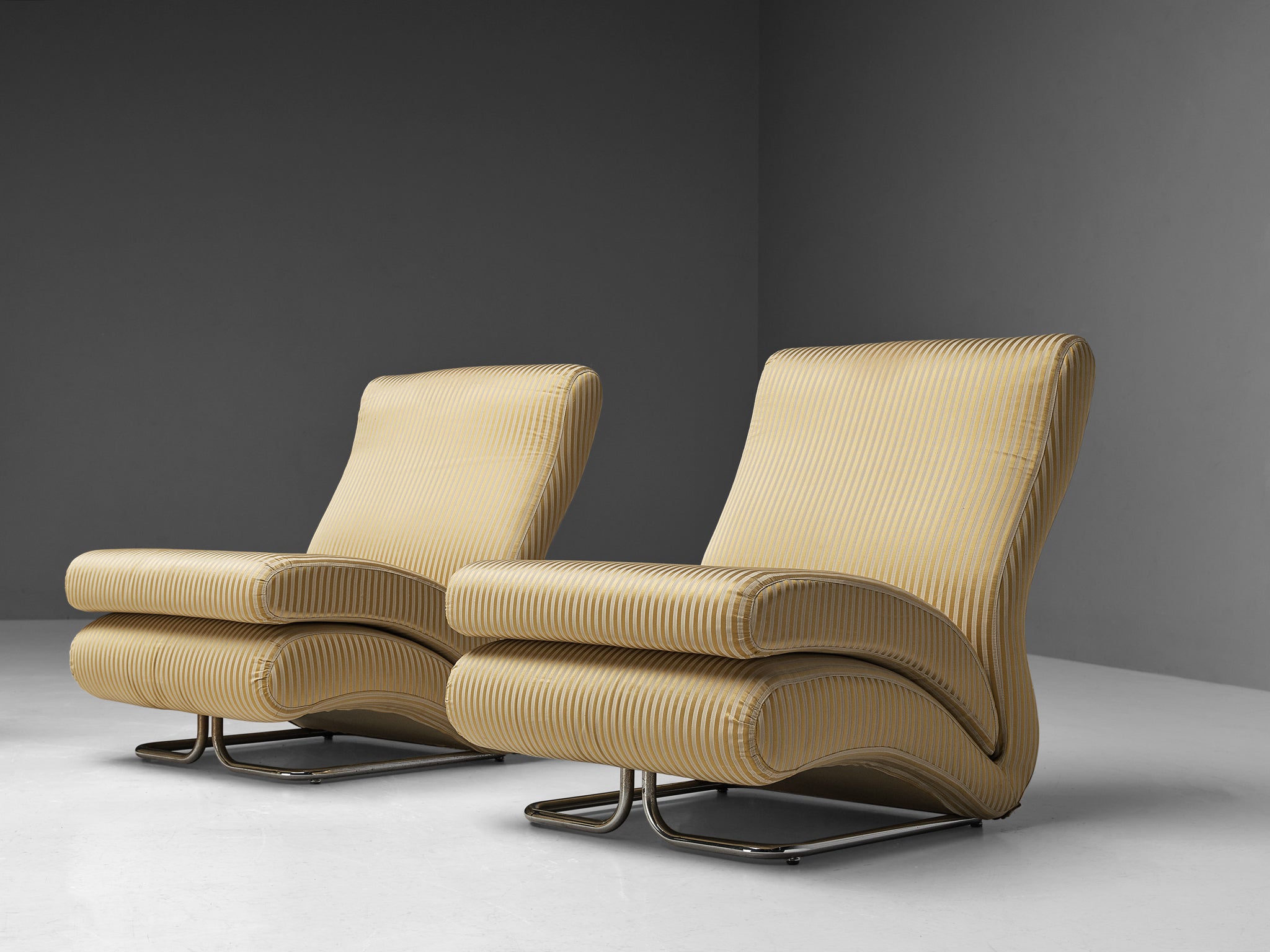 Vittorio Varo for I.P.E. 'Cigno' Lounge Chairs in Striped Upholstery