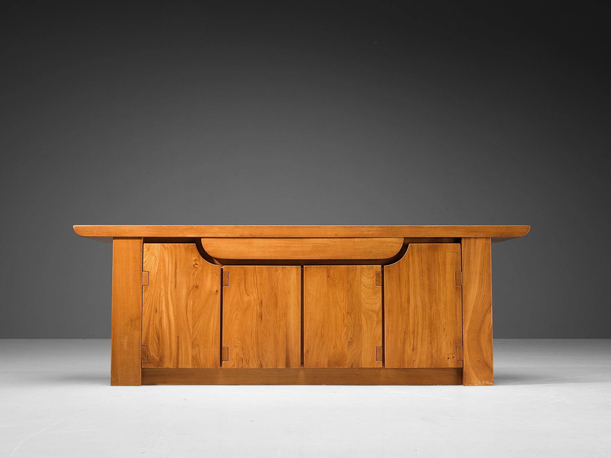 Luigi Gorgoni for Roche Bobois Sideboard in Solid Elm Case pieces and storage cabinets Morentz