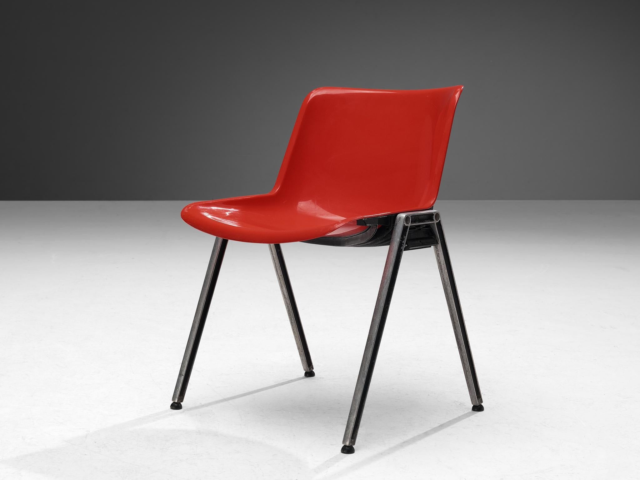 Centro Progetti Tecno Stackable ‘Modus’ Chairs in Red seating Morentz