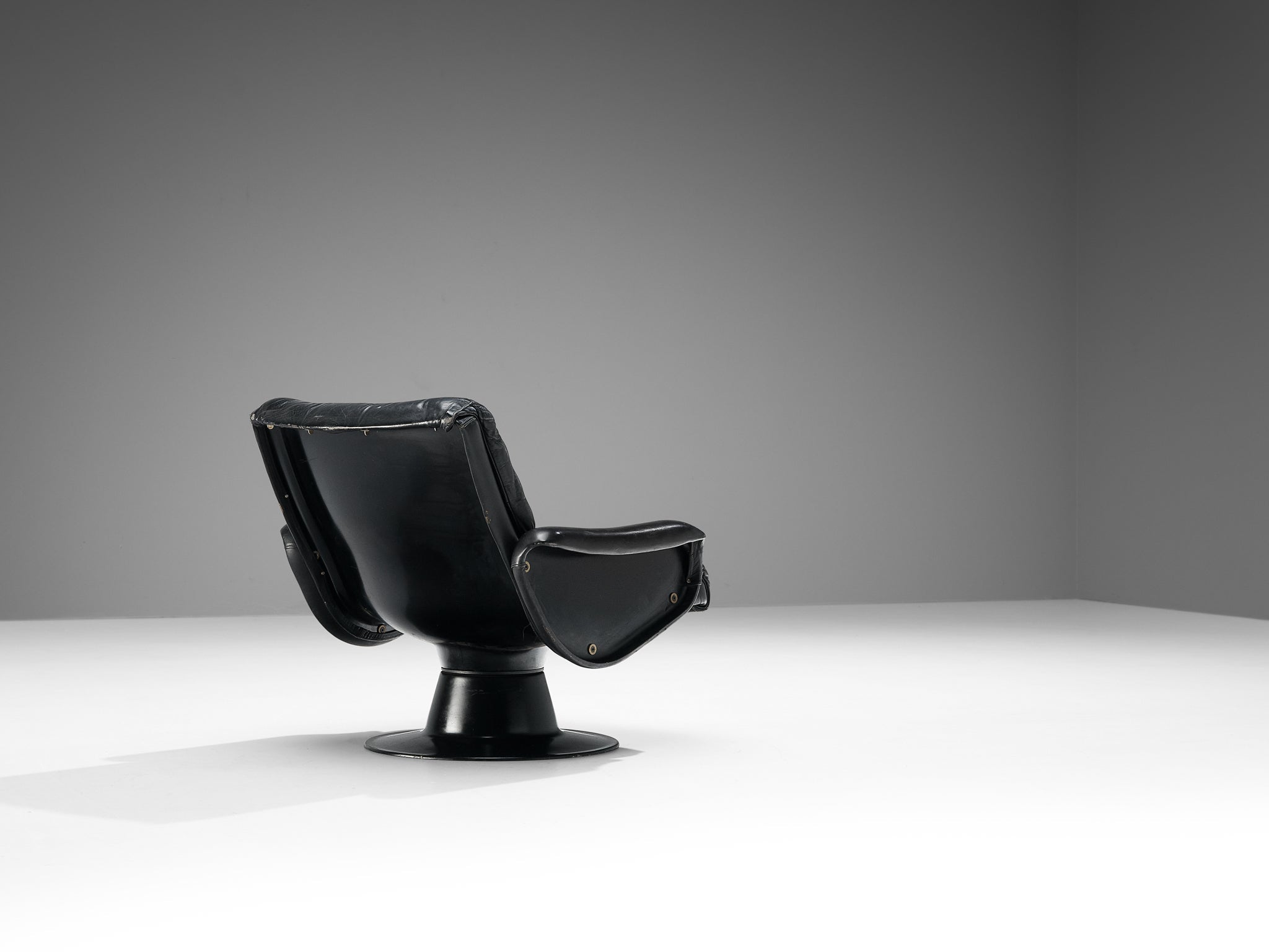 Yrjö Kukkapuro for Haimi Finland 'Saturnus' Armchair in Black Leather