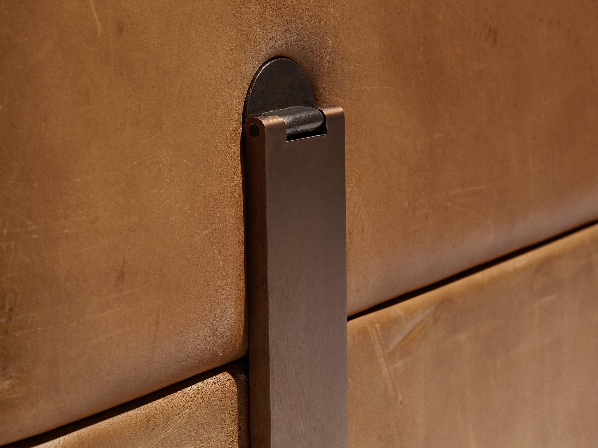 Tito Agnoli for Cinova Daybed Sofa in Cognac Leather seating Morentz