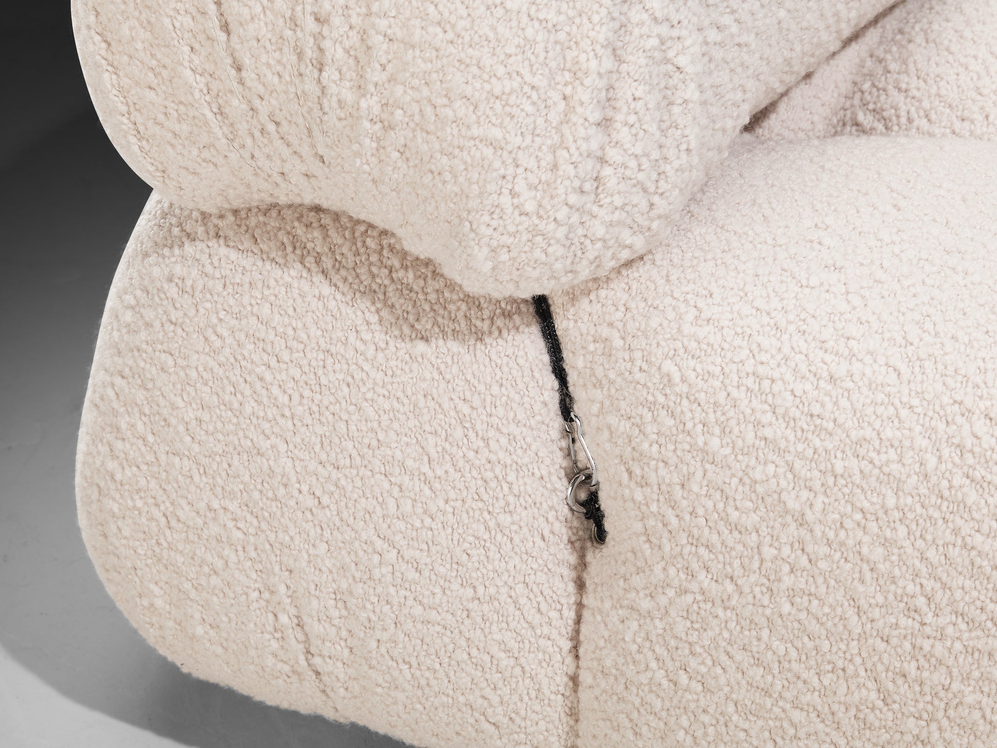 Mario Bellini Reupholstered 'Camaleonda' Lounge Chair with Ottoman White Boucle Seating Morentz