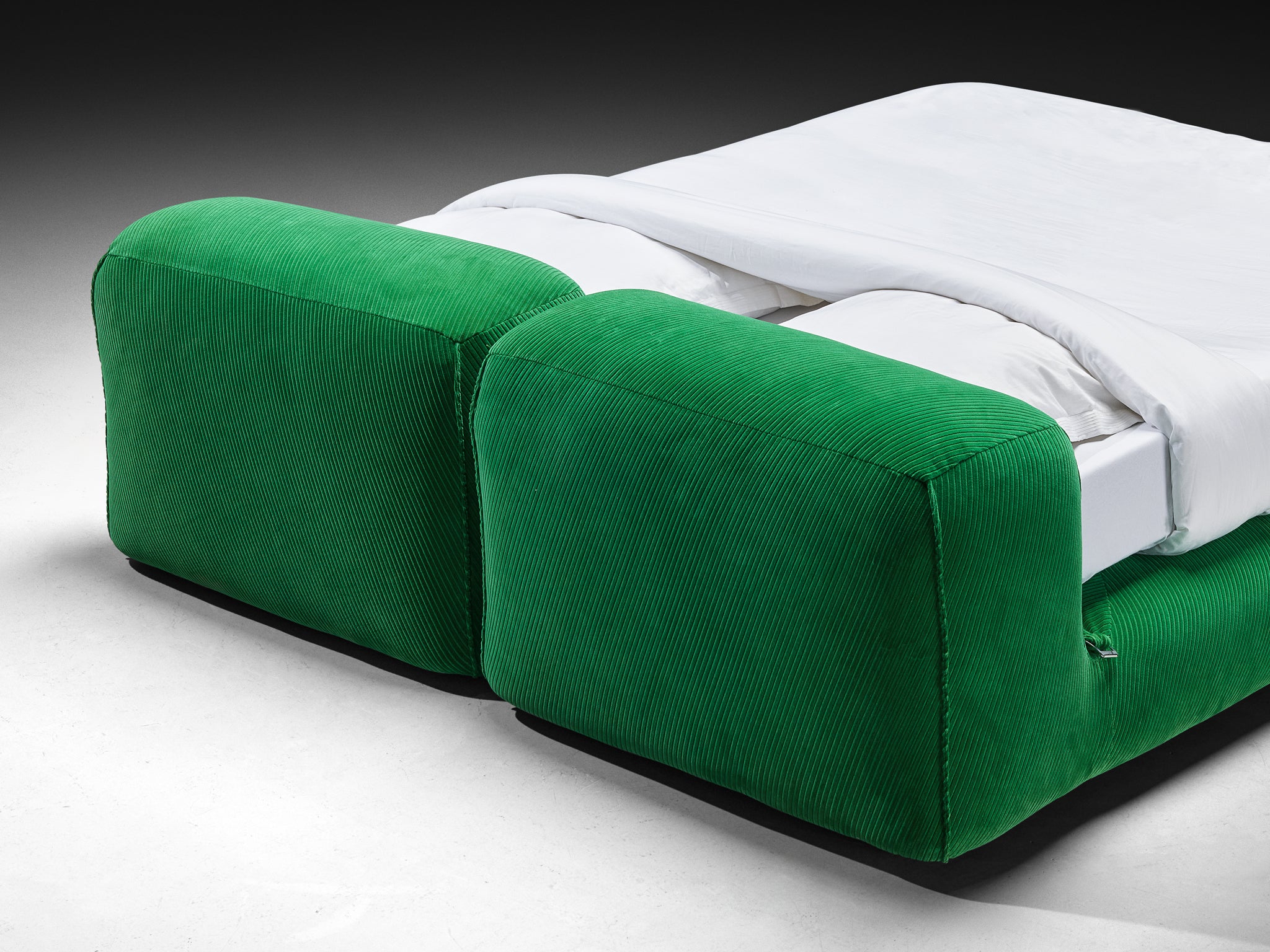 Rare Mario Bellini for Cassina 'Le Mura' King Bed in Vibrant Green Corduroy More Furniture and Collectibles Morentz