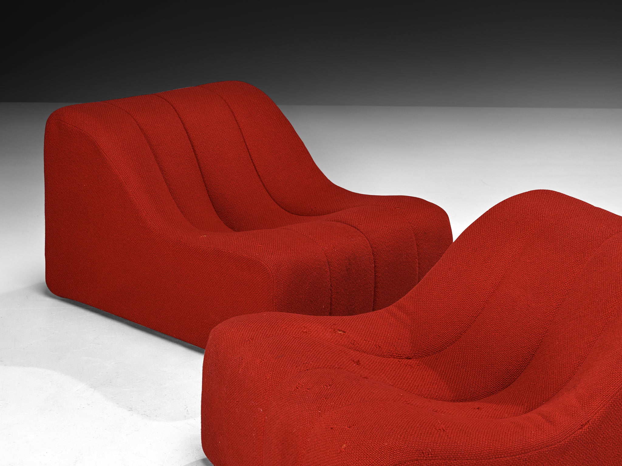 Kwok Hoi Chan for Steiner ´Chromatic´ Modular Elements Seating Morentz