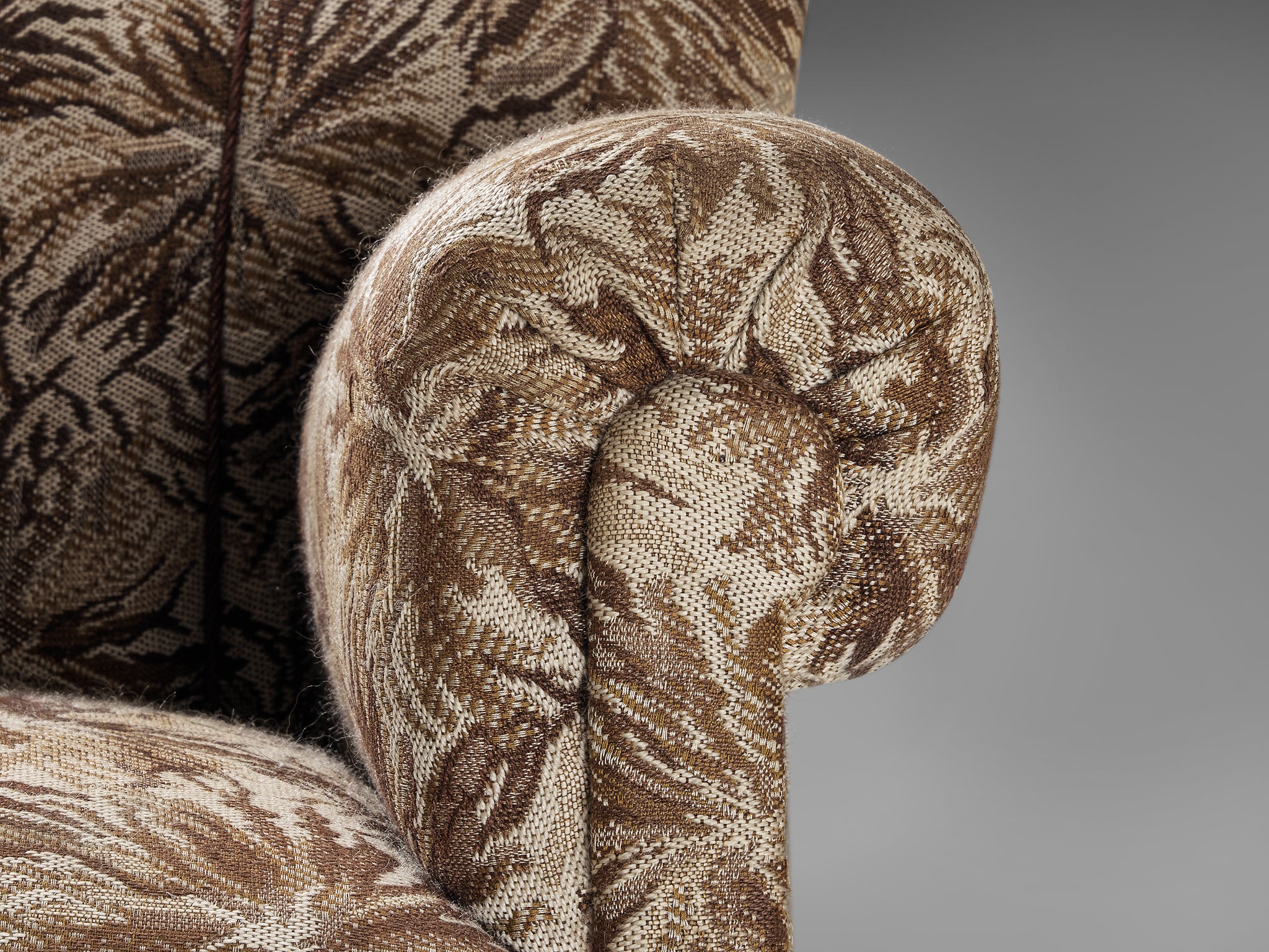 Lounge Chair in Brown and Beige Floral Upholstery Seating Morentz