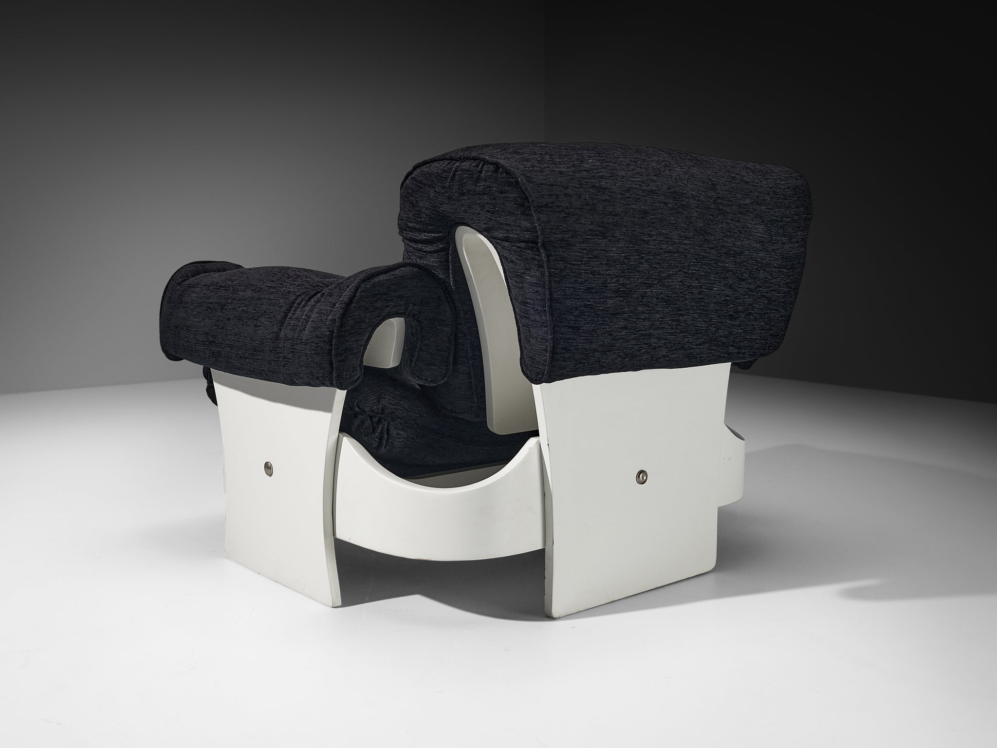 Italian Lounge Chair in White Plywood and Black Upholstery Seating Morentz
