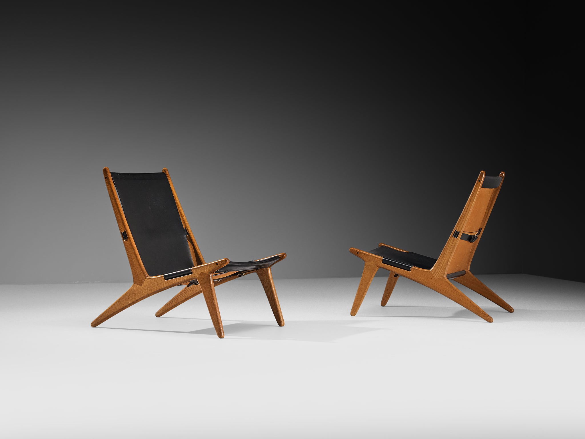 Uno & Östen Kristiansson for Luxus Pair of Hunting Chairs in Leather Seating Morentz