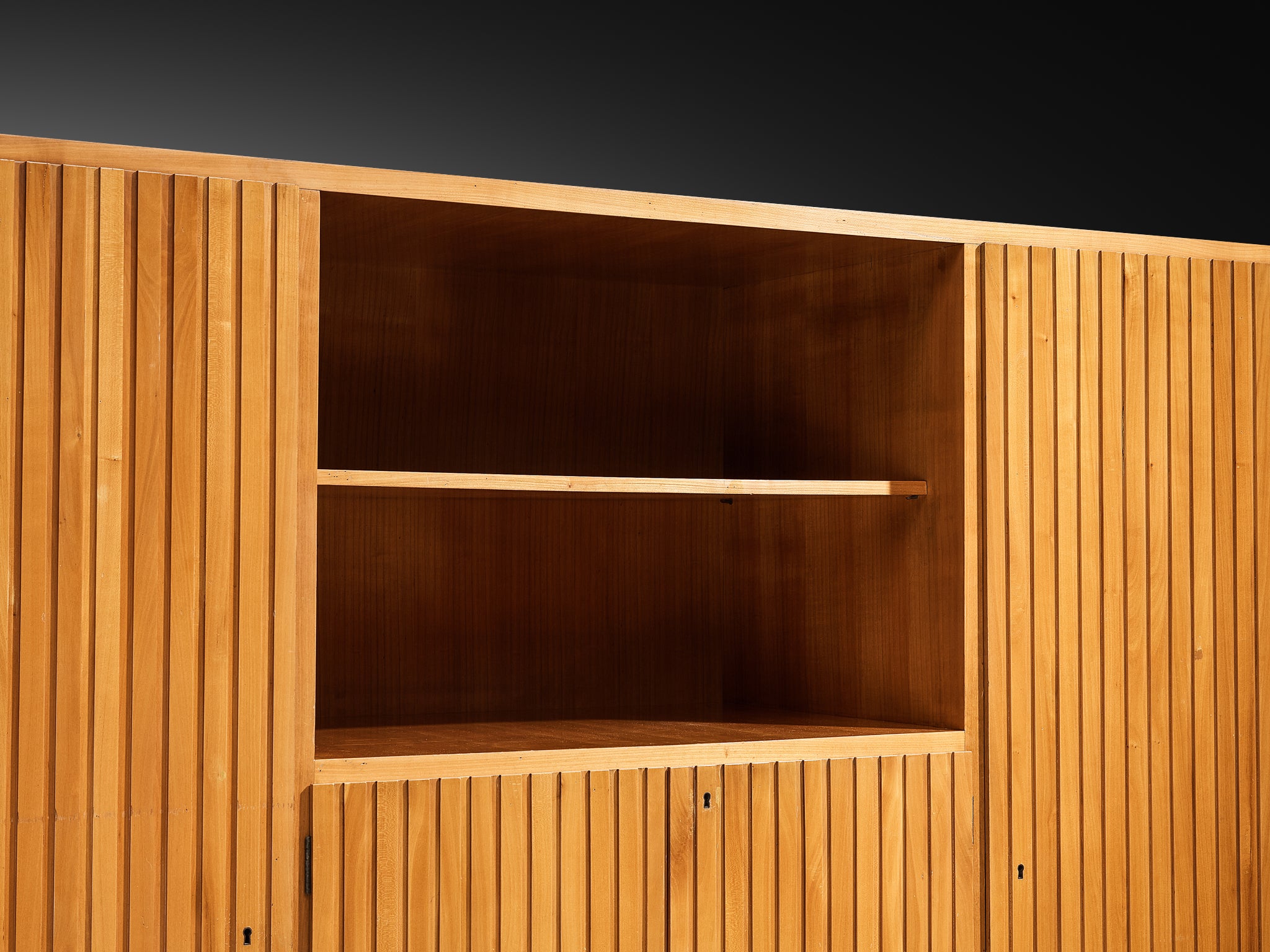 La Permanente Mobili Cantù Highboard in Maple Case pieces and storage cabinets Morentz