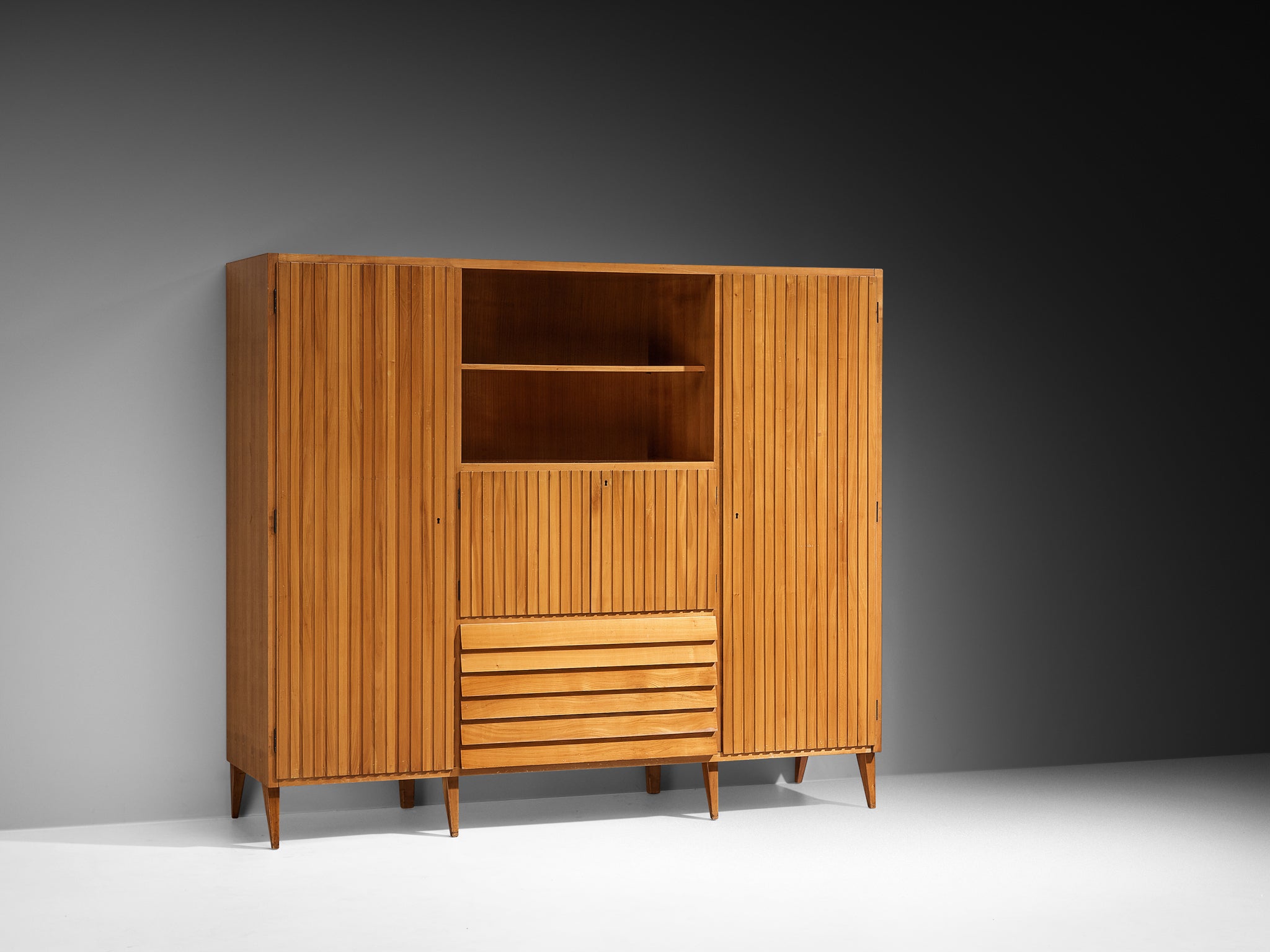La Permanente Mobili Cantù Highboard in Maple Case pieces and storage cabinets Morentz