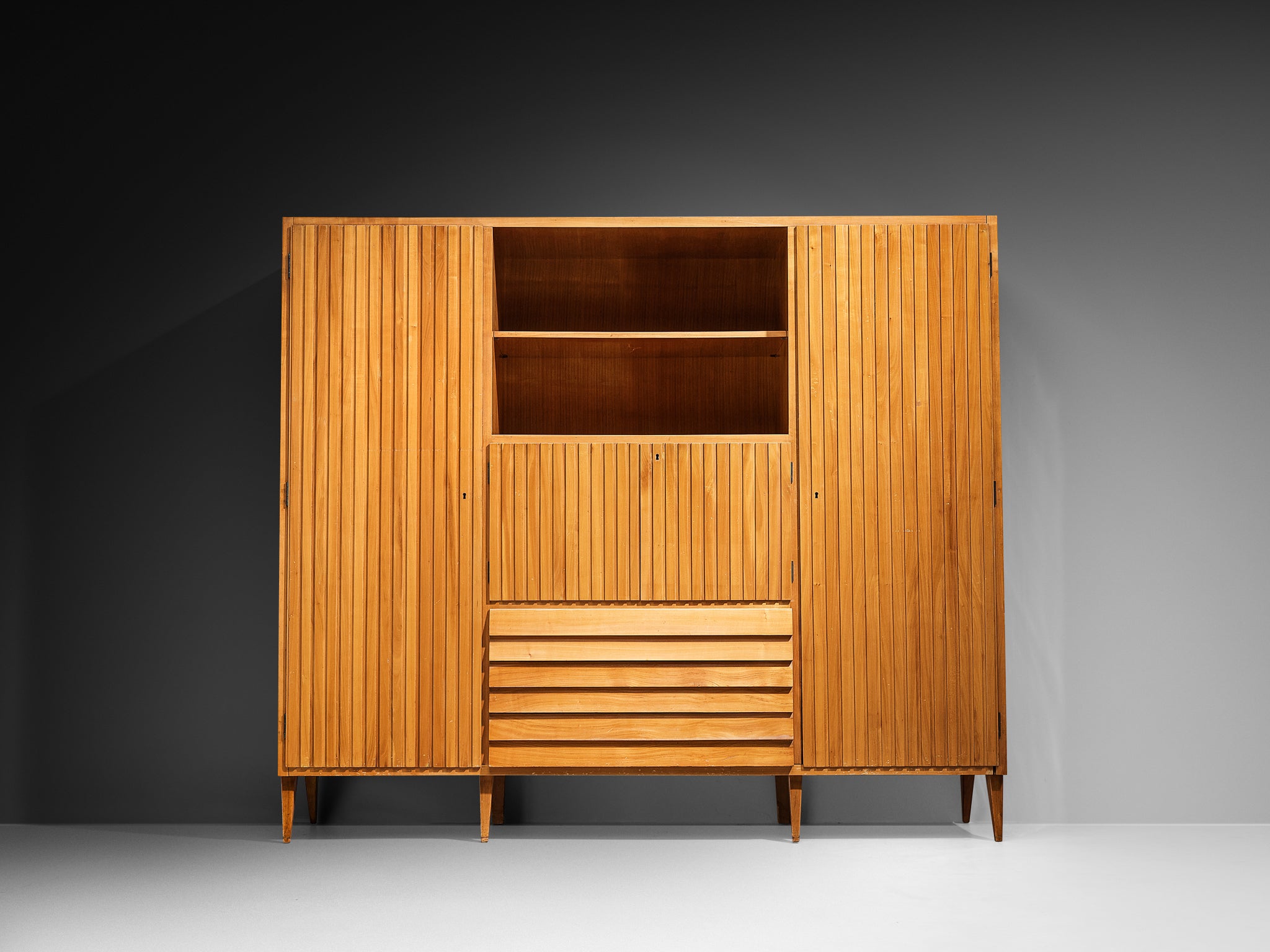 La Permanente Mobili Cantù Highboard in Maple Case pieces and storage cabinets Morentz