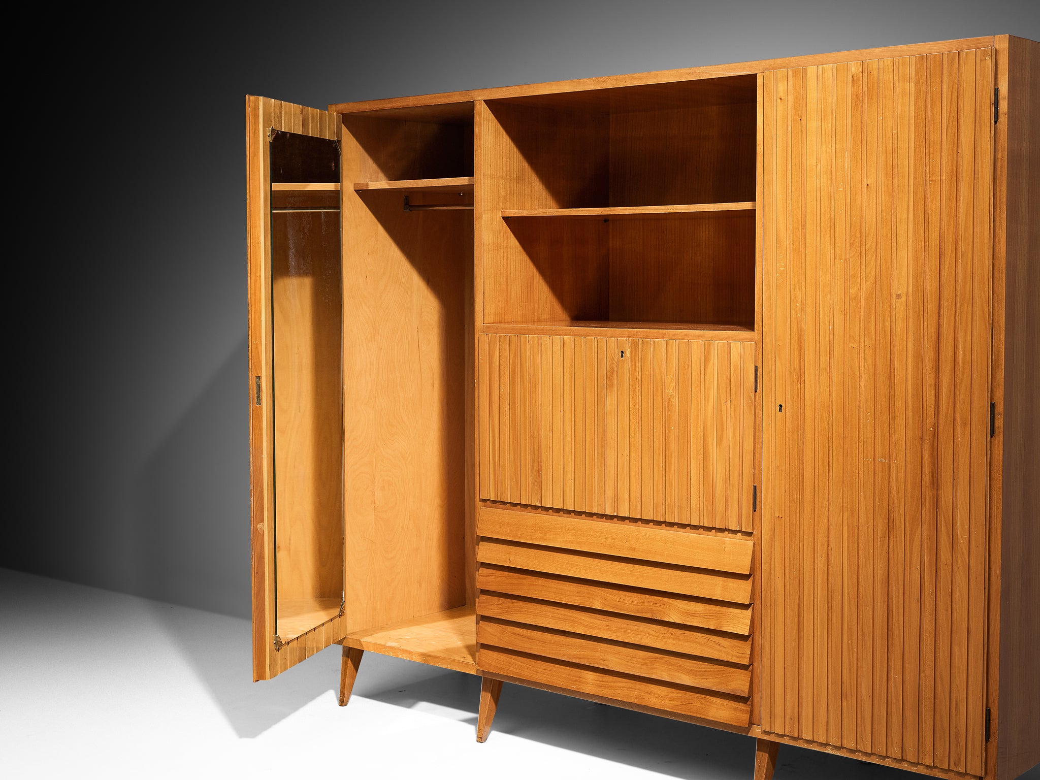 La Permanente Mobili Cantù Highboard in Maple Case pieces and storage cabinets Morentz