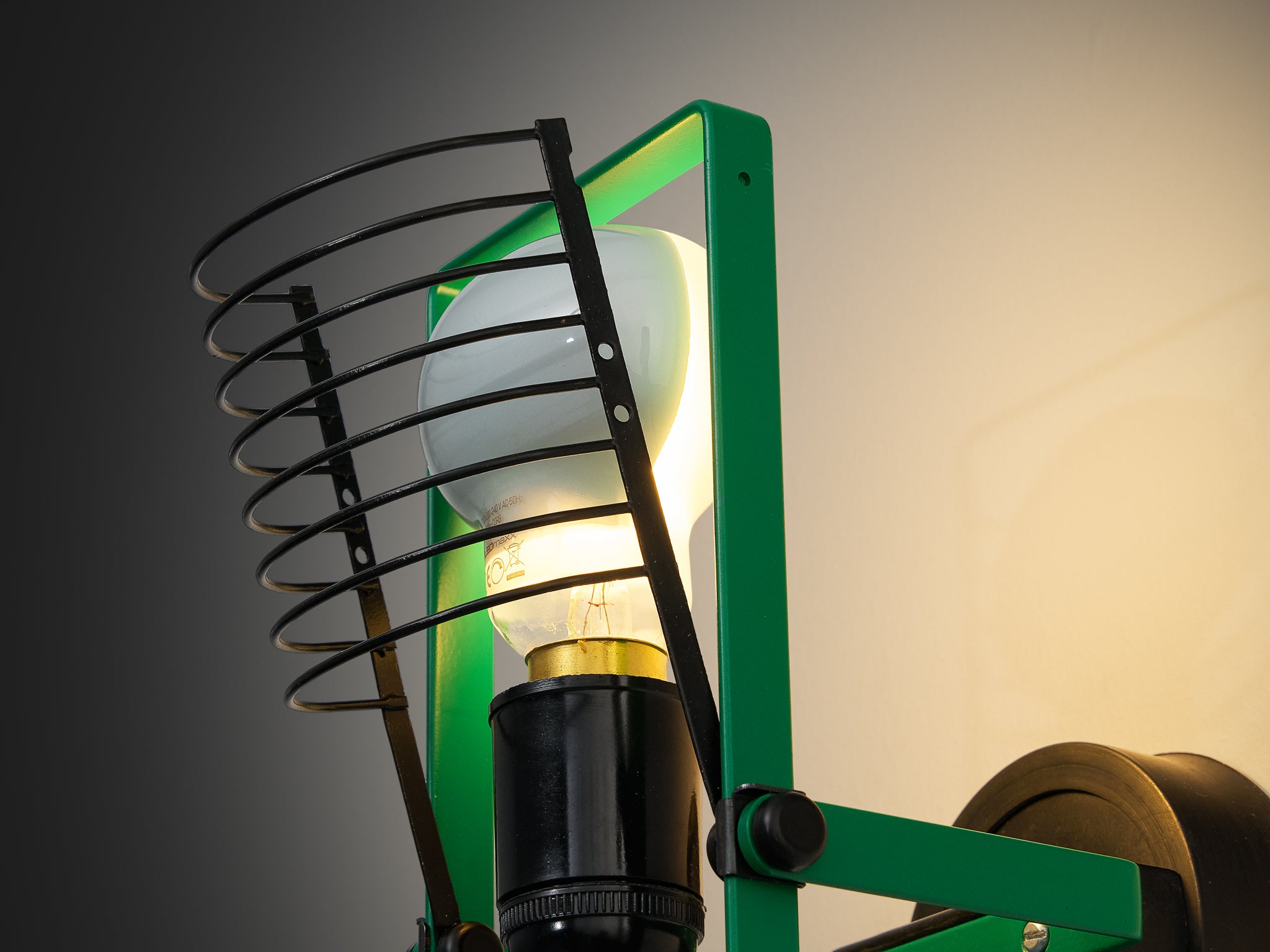 Ernesto Gismondi for Artemide 'Sintesi Faretto' Wall Light in Green Lighting Morentz