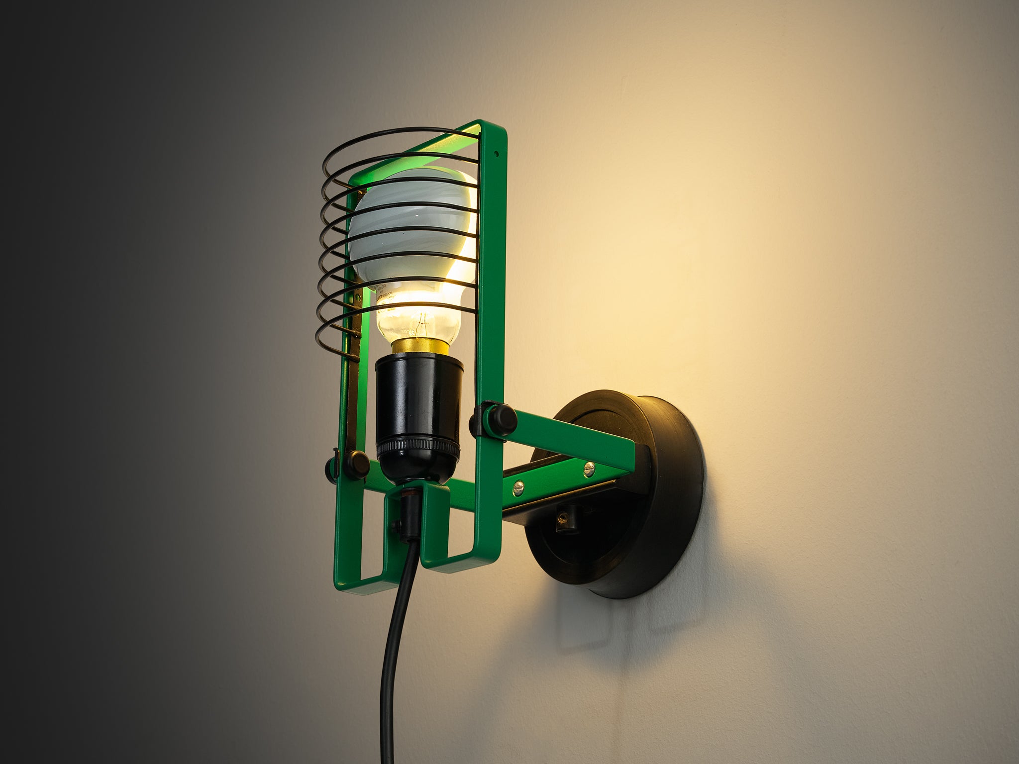 Ernesto Gismondi for Artemide 'Sintesi Faretto' Wall Light in Green Lighting Morentz