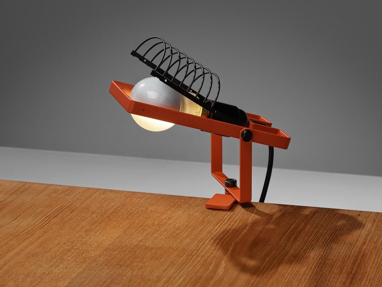 Ernesto Gismondi for Artemide First Edition 'Sintesi' Lamp in Red