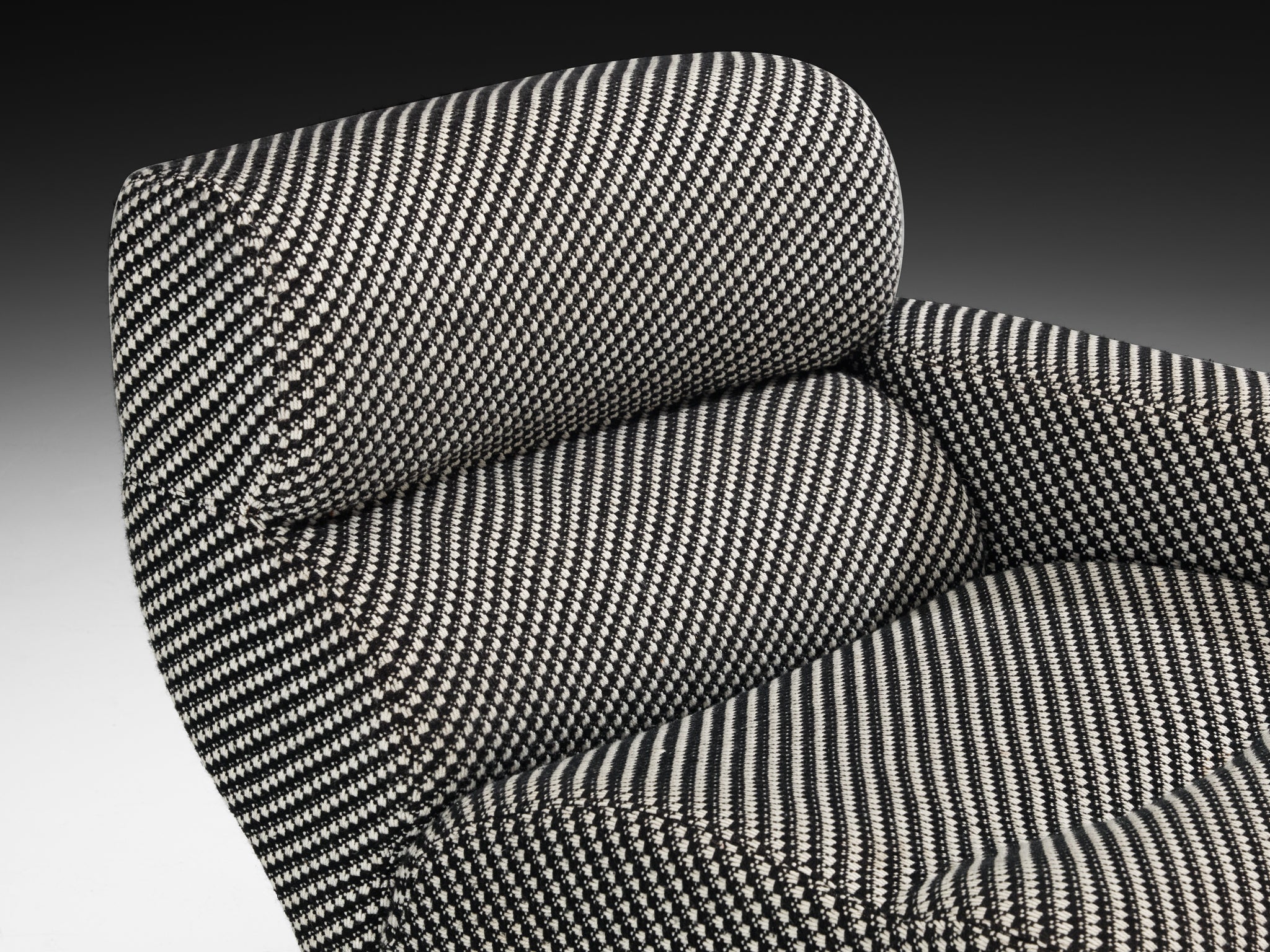 Post-Modern Italian Lounge Chairs in Checkered Upholstery Seating Morentz