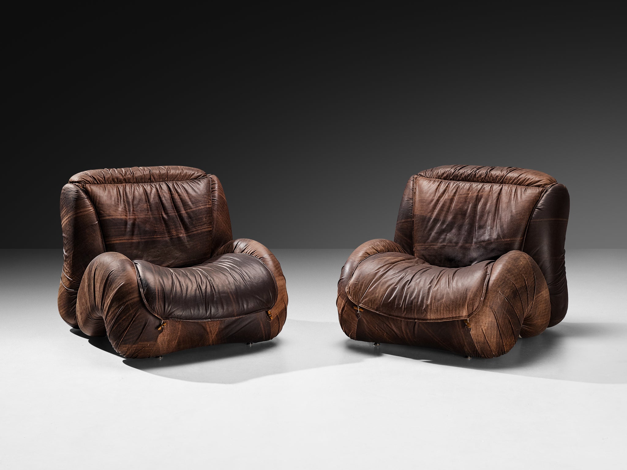 Luigi Radaelli Italian Pair of 'Tartana' Lounge Chairs in Brown Leather Seating Morentz
