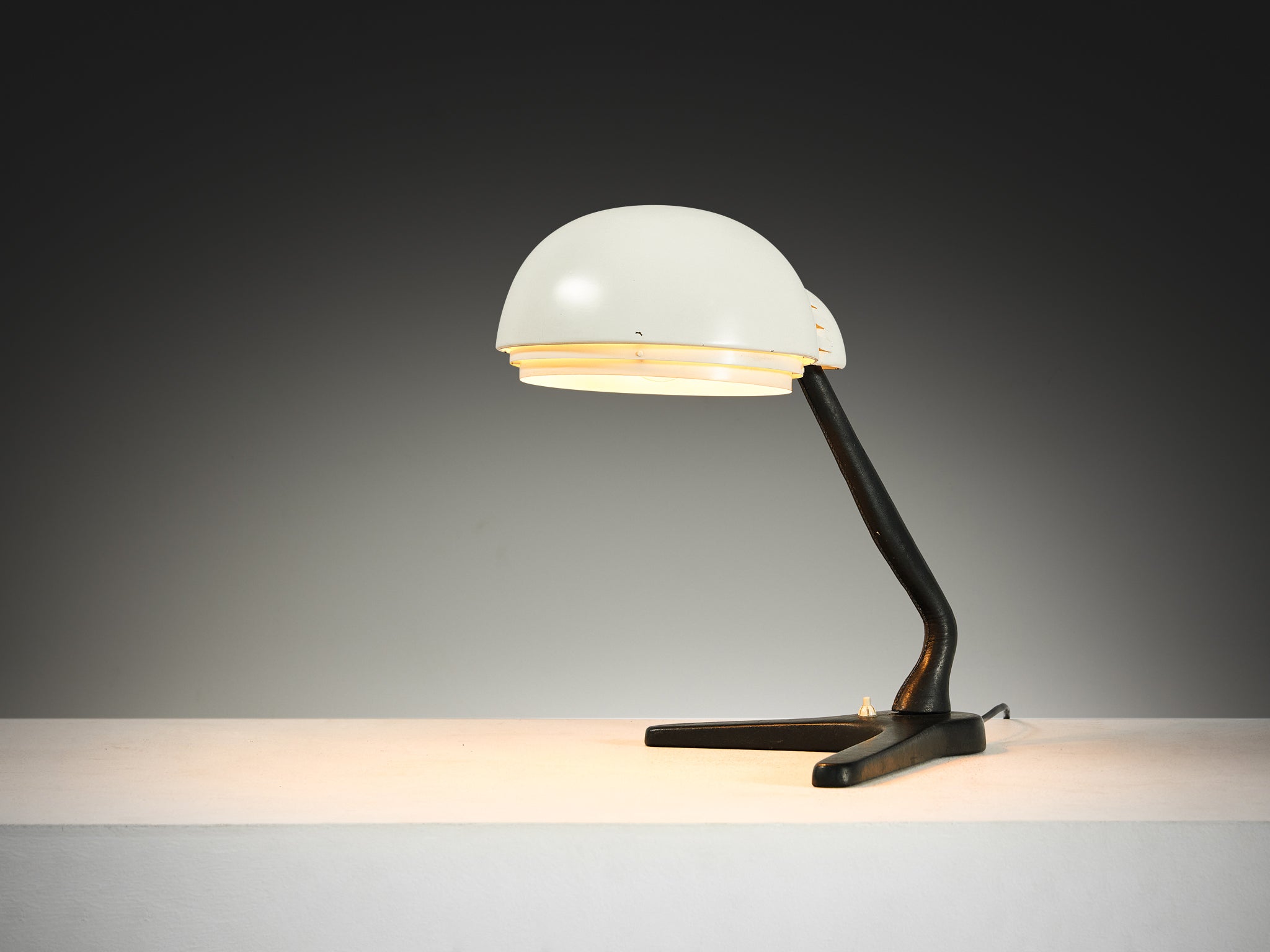 （Alvar Aalto ベース） Alvar Aalto for Valaistustyö Ky 'A704' Table Lamp with White Shade